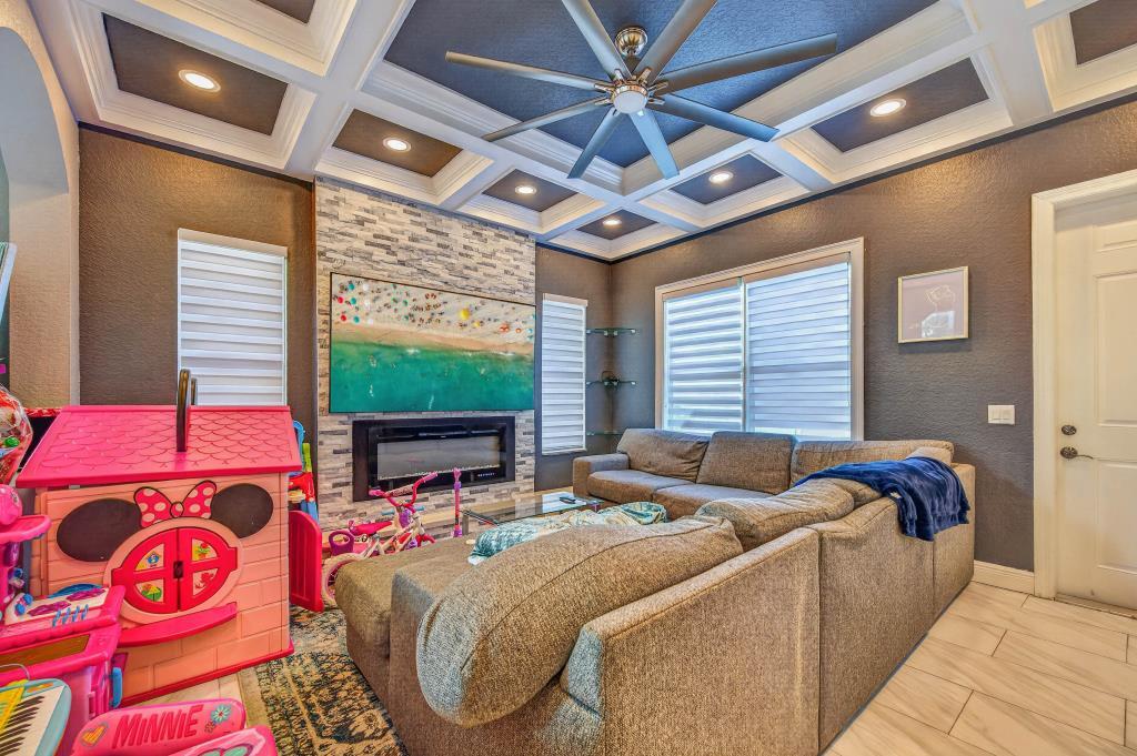 7082 Aliso Avenue Property Photo 9