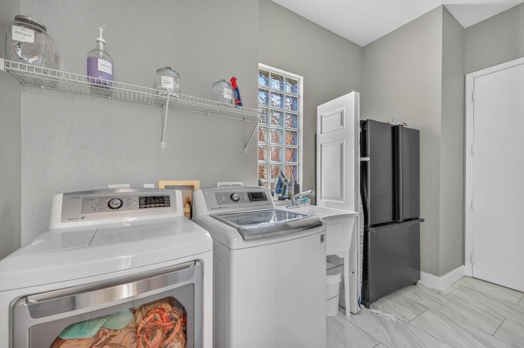 7082 Aliso Avenue Property Photo 15