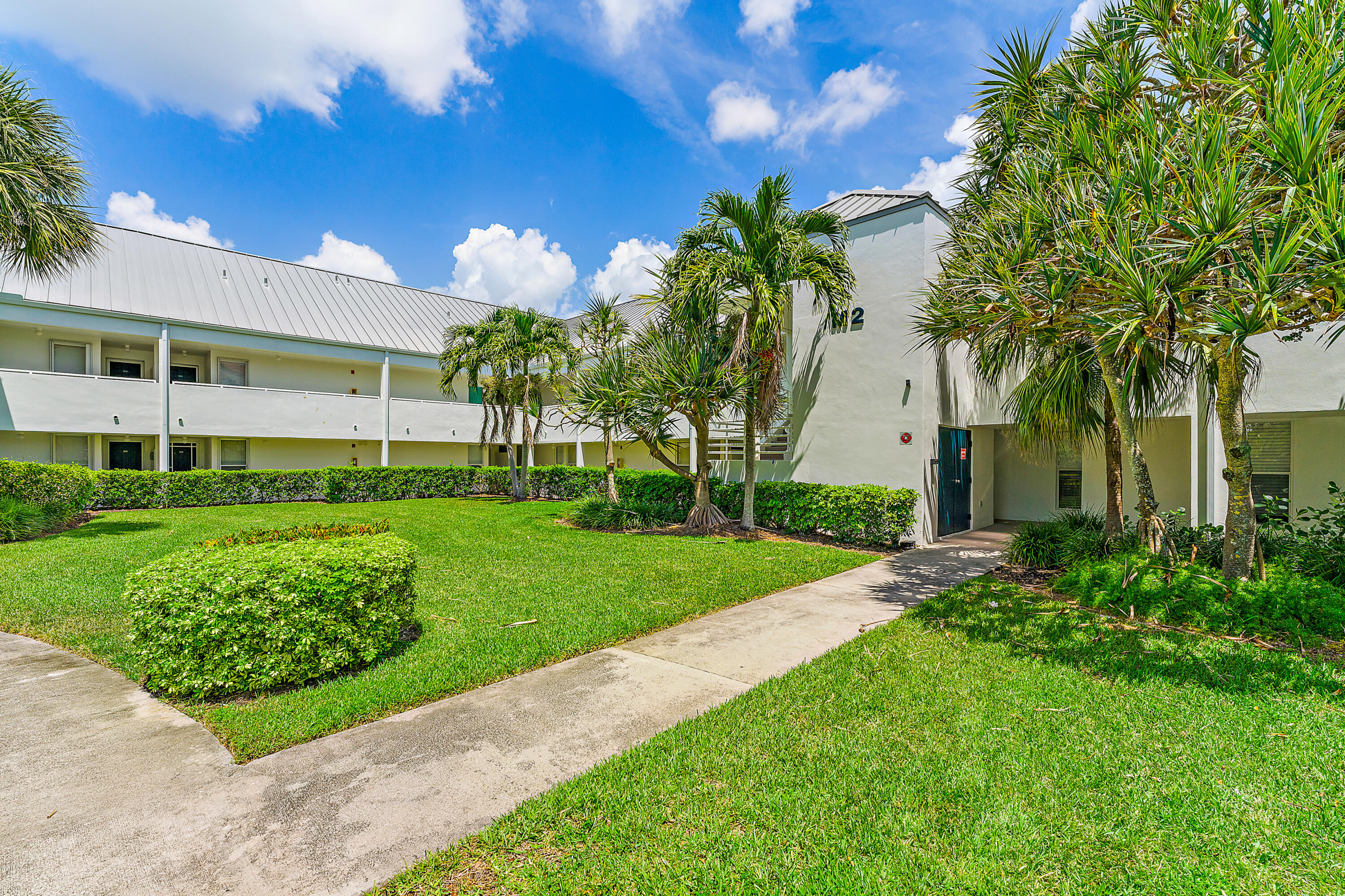 1605 S Us Highway 1 M2-108 Property Photo 2