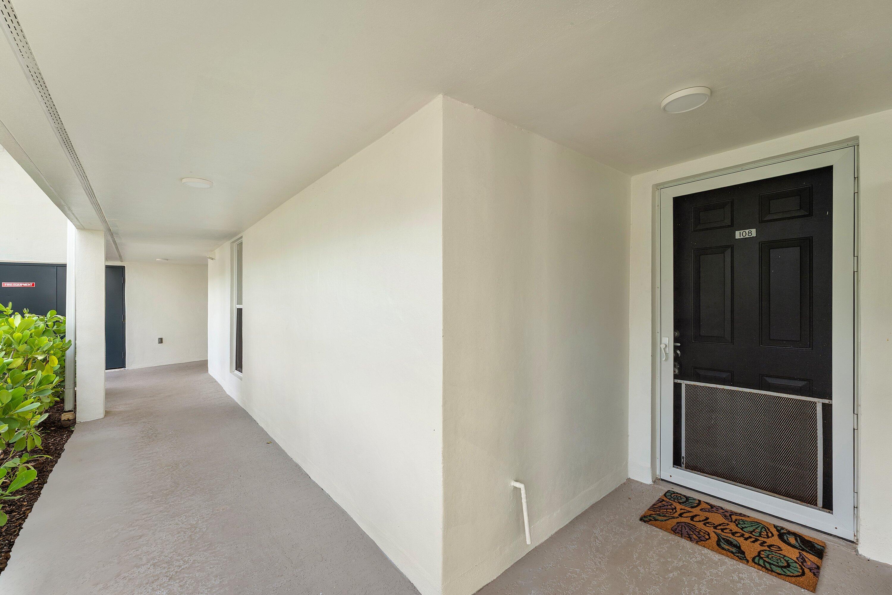 1605 S Us Highway 1 M2-108 Property Photo 28