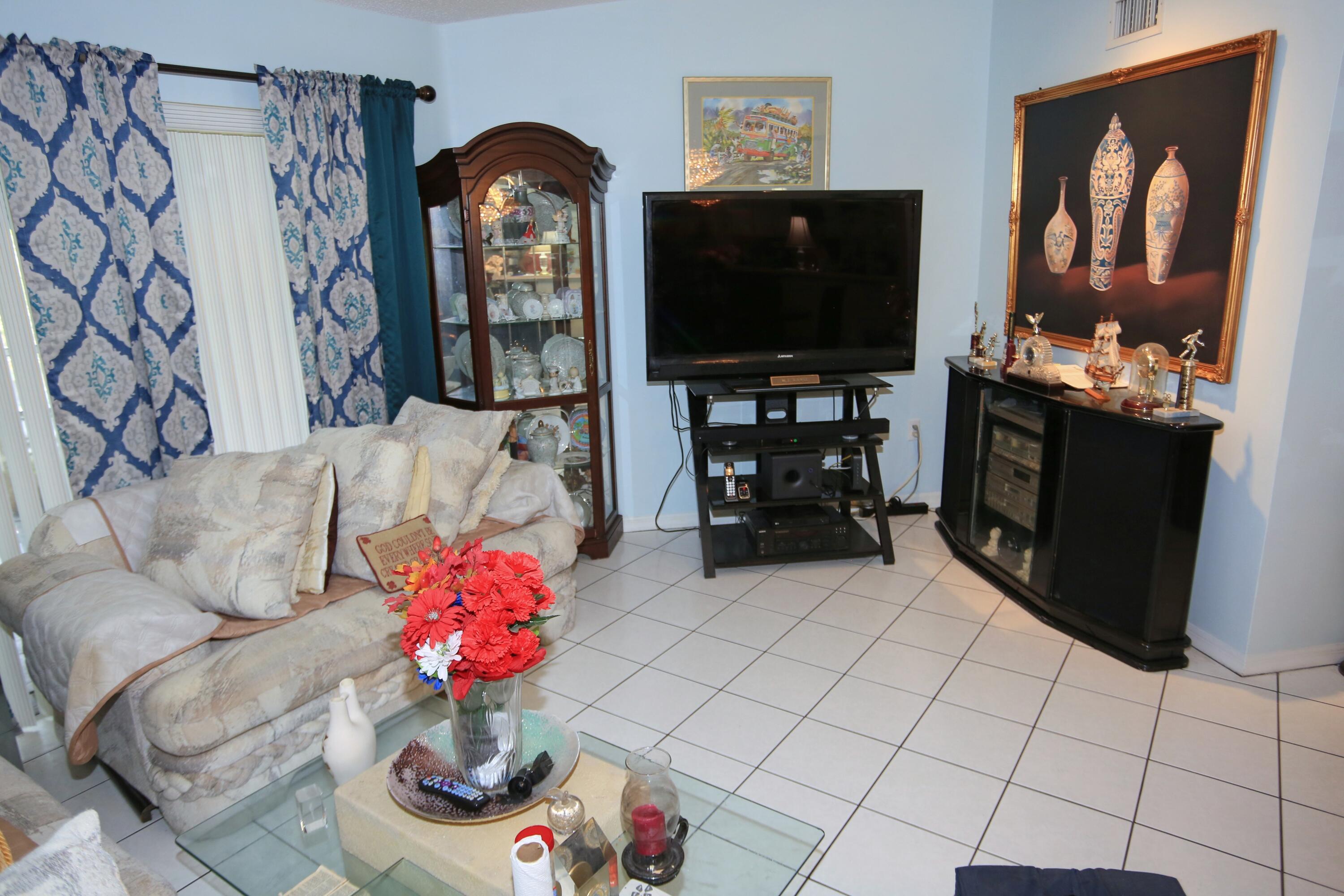 7553 Trent Drive 211 Property Photo 14