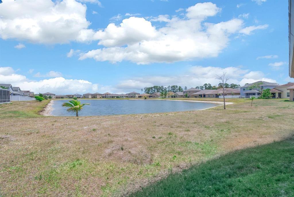 408 Seafoam Circle Property Photo 5