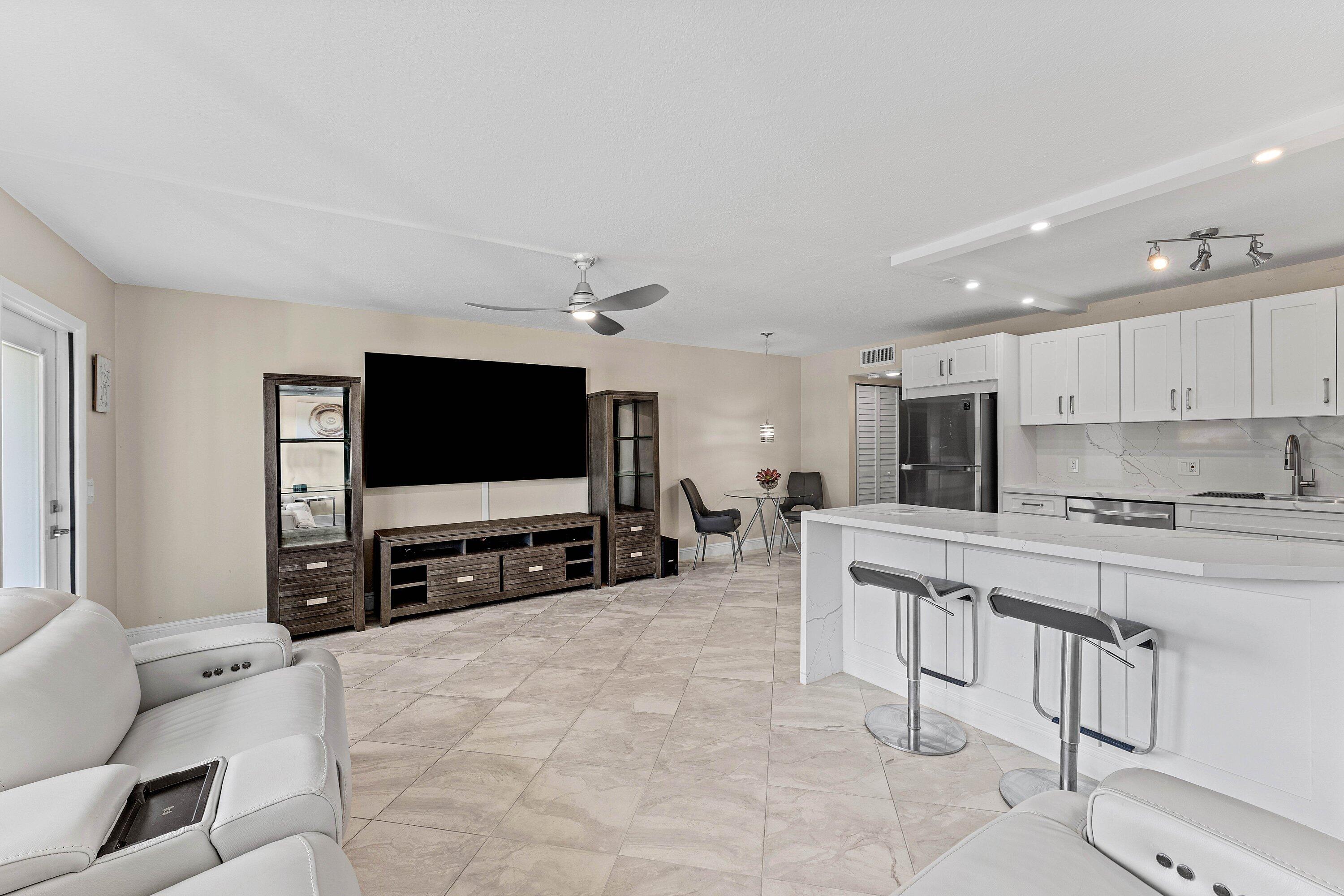 1015 Berkshire A Property Photo 1