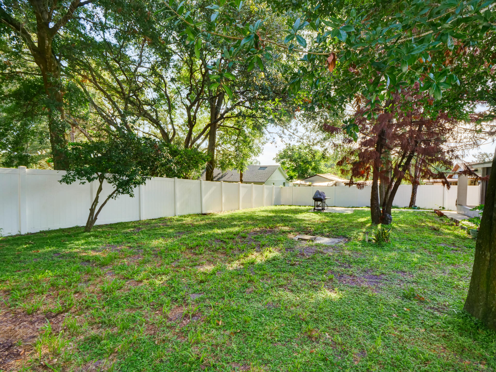 1915 E Lake Drive Property Photo 38