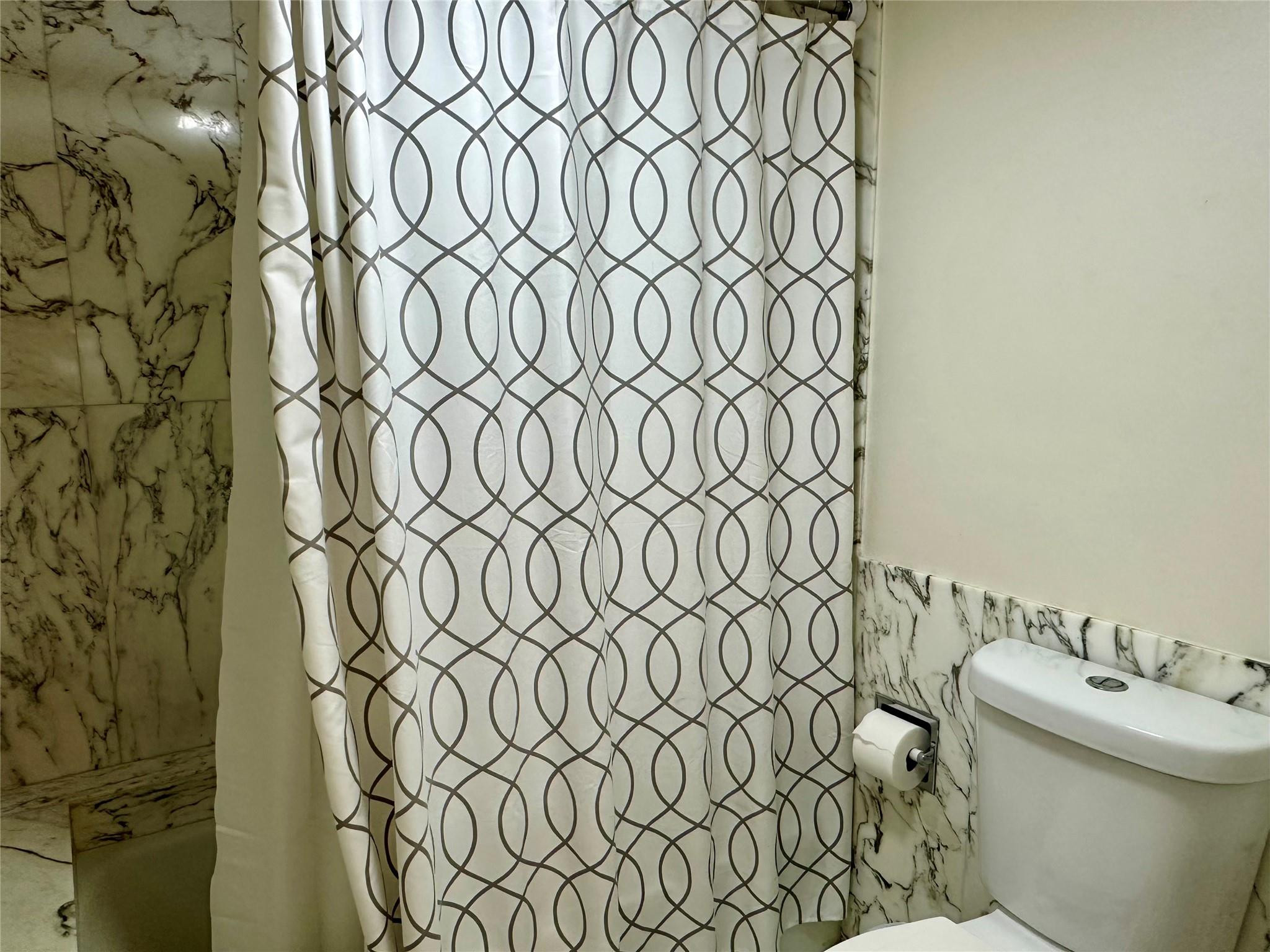 5100 N Ocean Boulevard 608 Property Photo 13