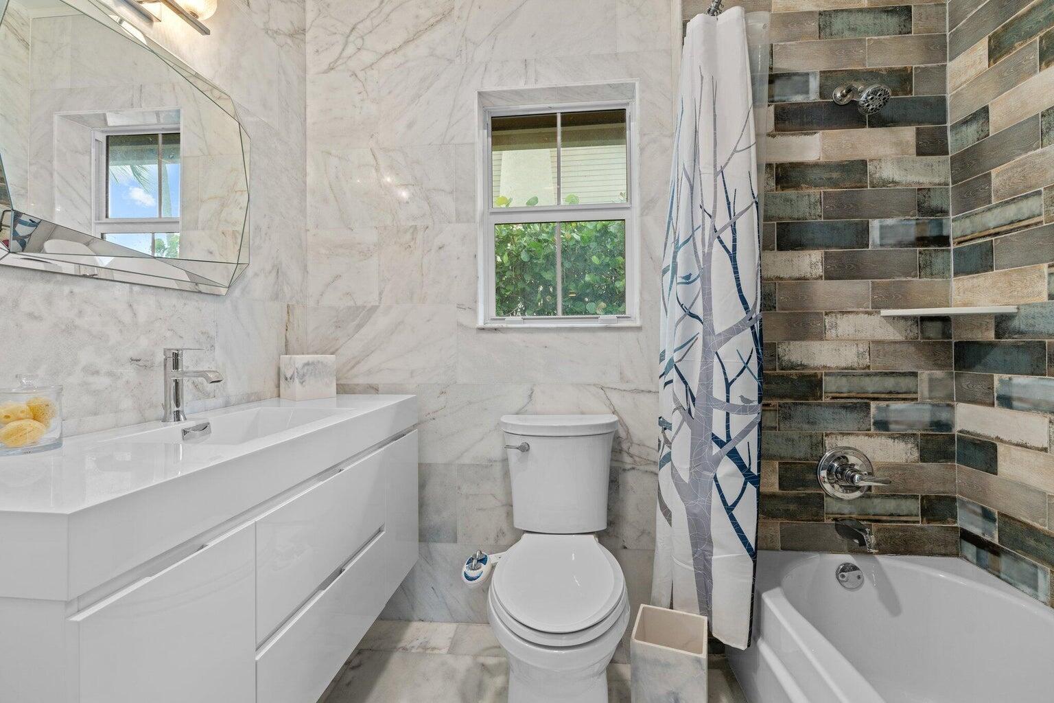 3929 Lowson Boulevard Property Photo 8
