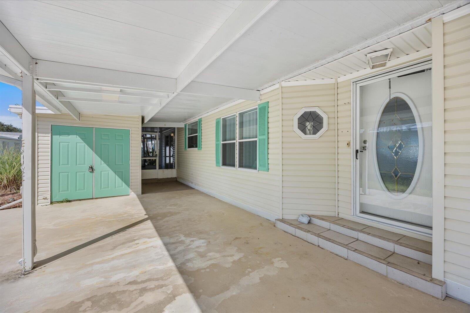 2911 Nine Iron Drive Property Photo 3