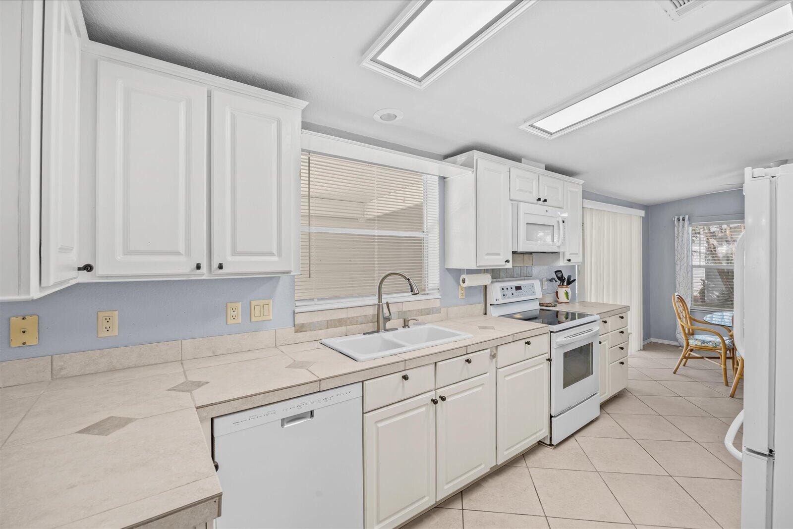 2911 Nine Iron Drive Property Photo 12