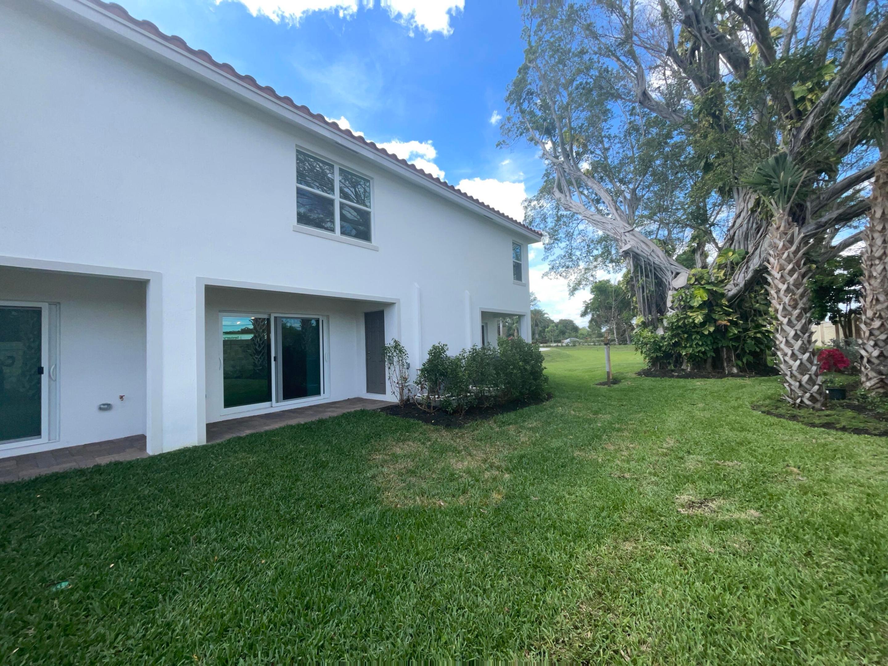 6907 Broadwater Lane Property Photo 14