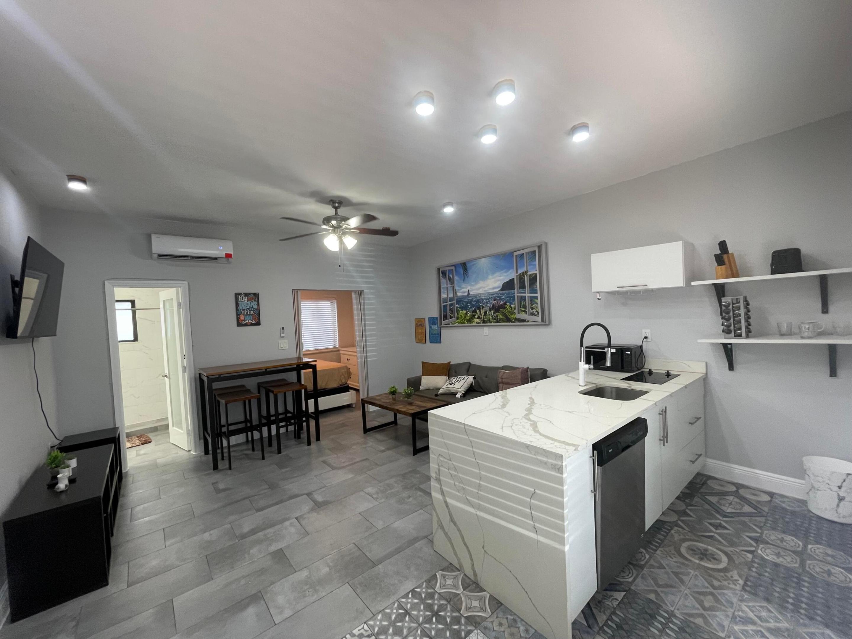 824 Ne 4th Street 3 Property Photo 1