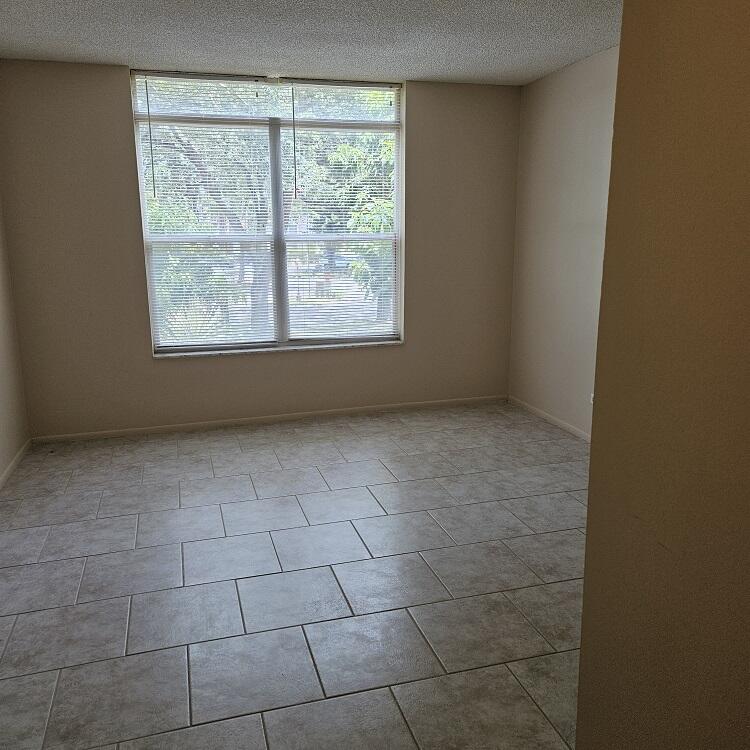 3690 Inverrary Drive 2y Property Photo 5