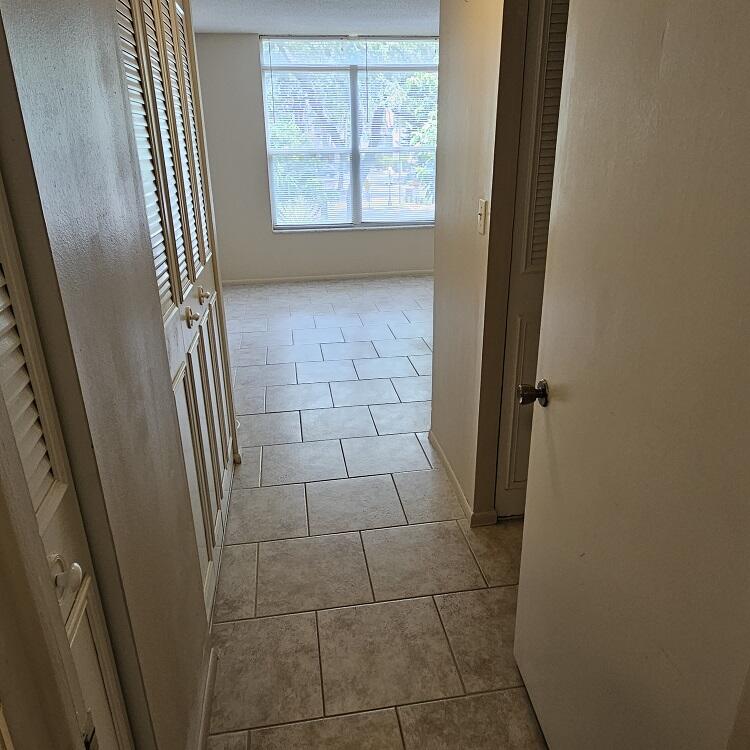 3690 Inverrary Drive 2y Property Photo 6