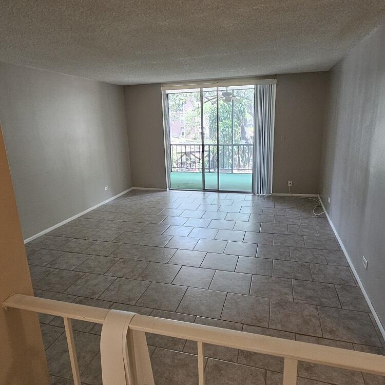 3690 Inverrary Drive 2y Property Photo 10