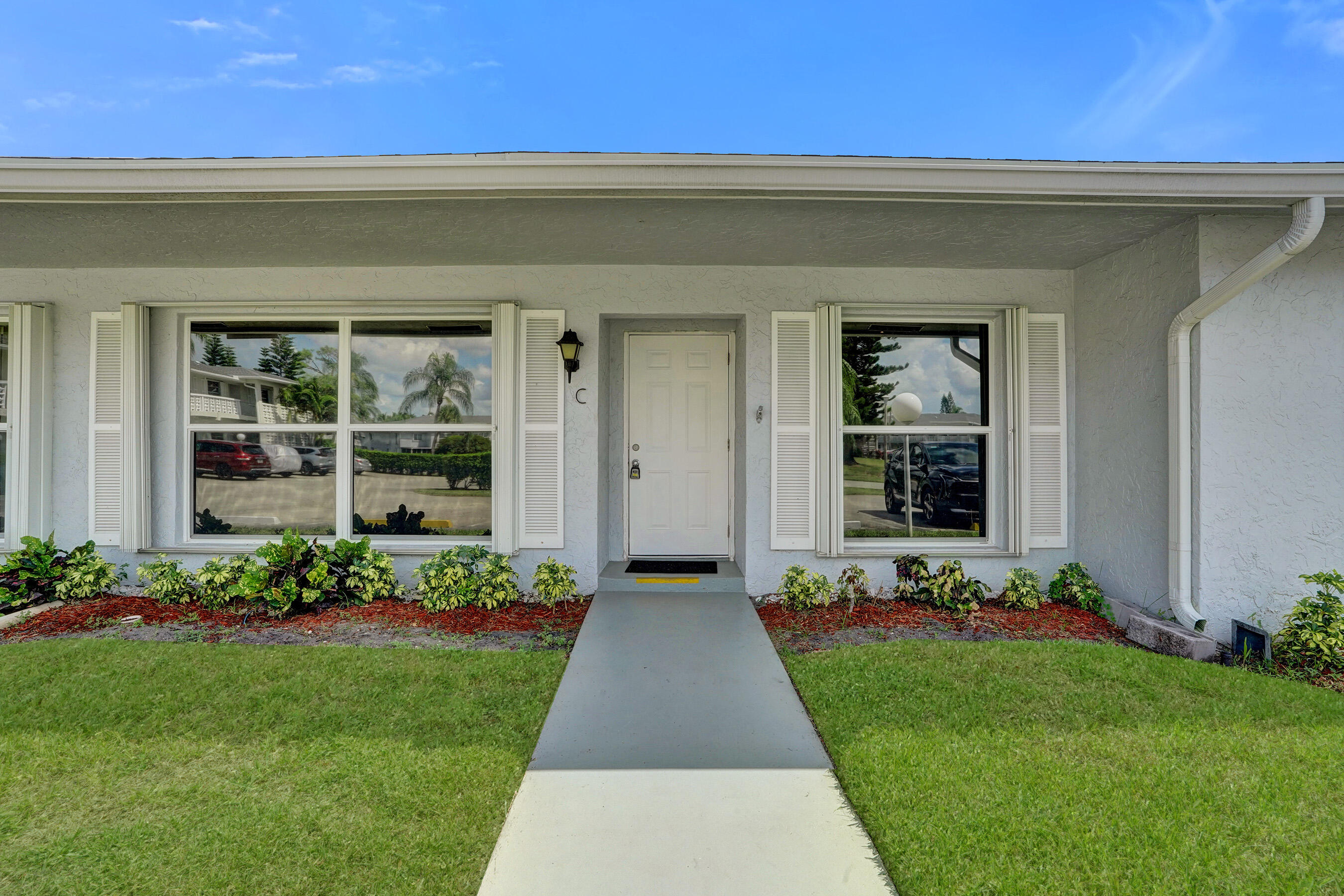 2805 Sw 13th Street C Property Photo 1