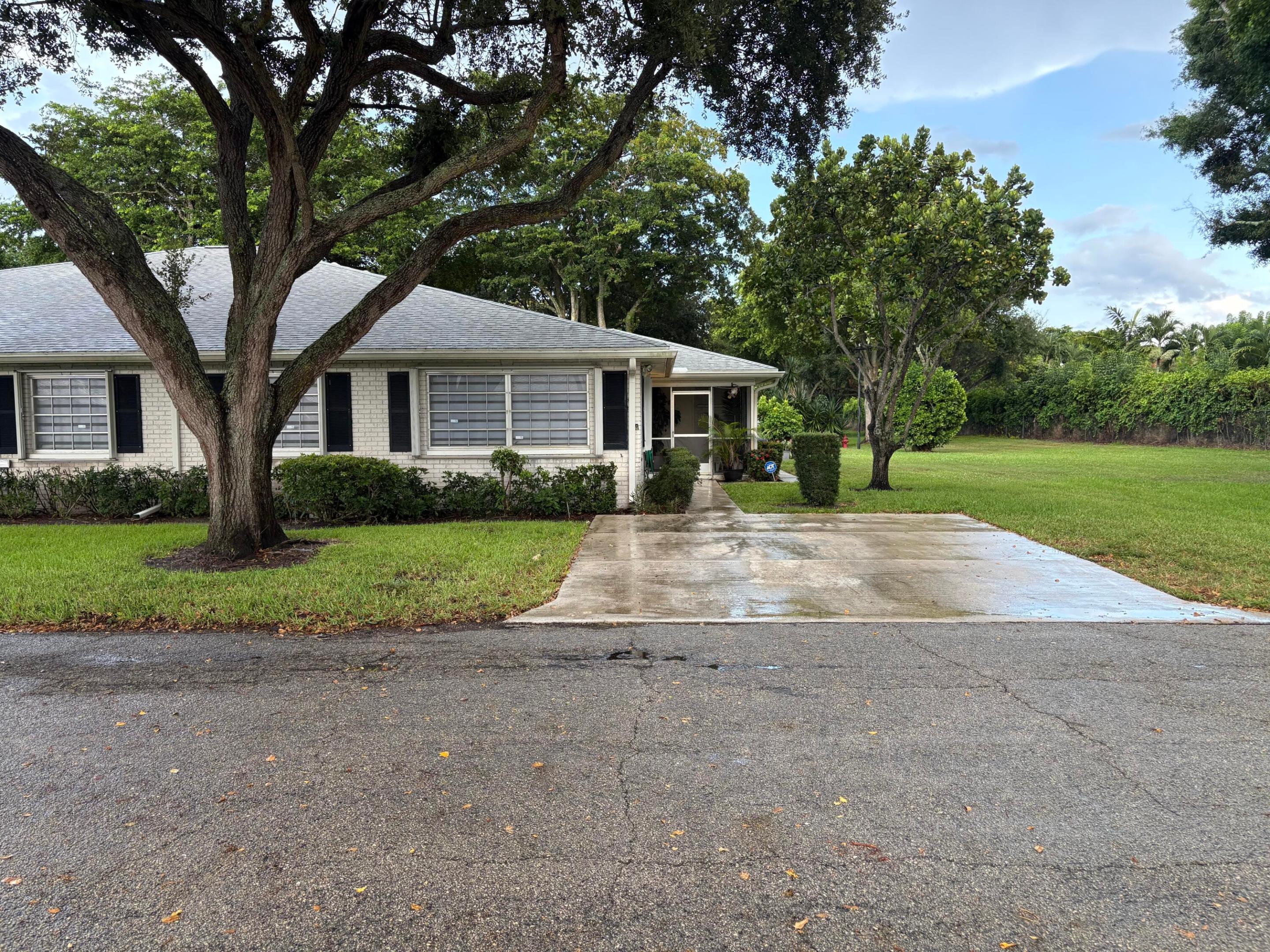 10170 40th Way S Property Photo 2