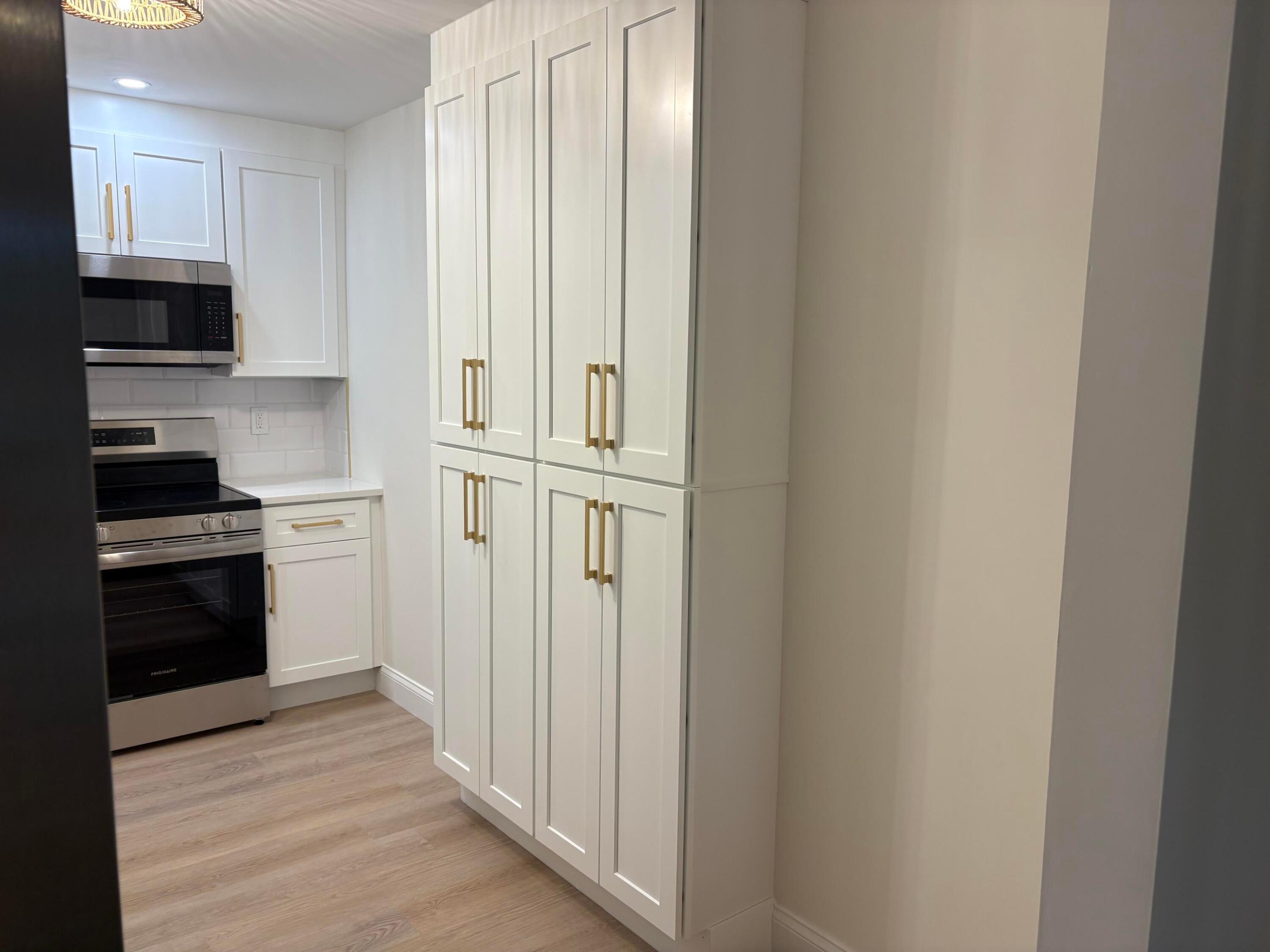10170 40th Way S Property Photo 13
