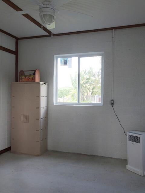 819 Cindy Circle Lane ~ Barn & Guest House Property Photo 10