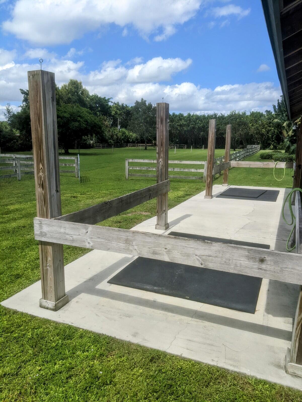 819 Cindy Circle Lane ~ Barn & Guest House Property Photo 18