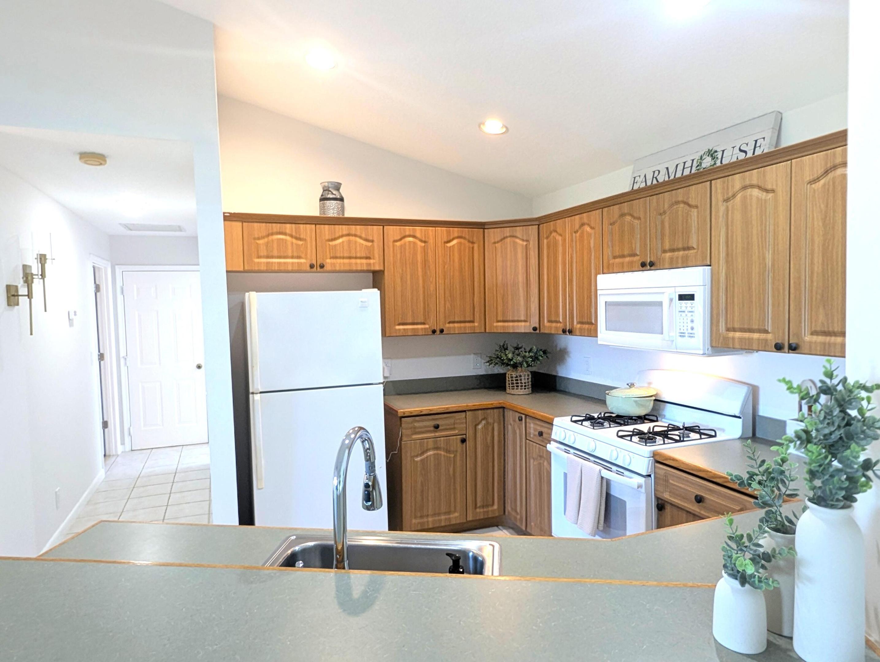 819 Cindy Circle Lane ~ Barn & Guest House Property Photo 49