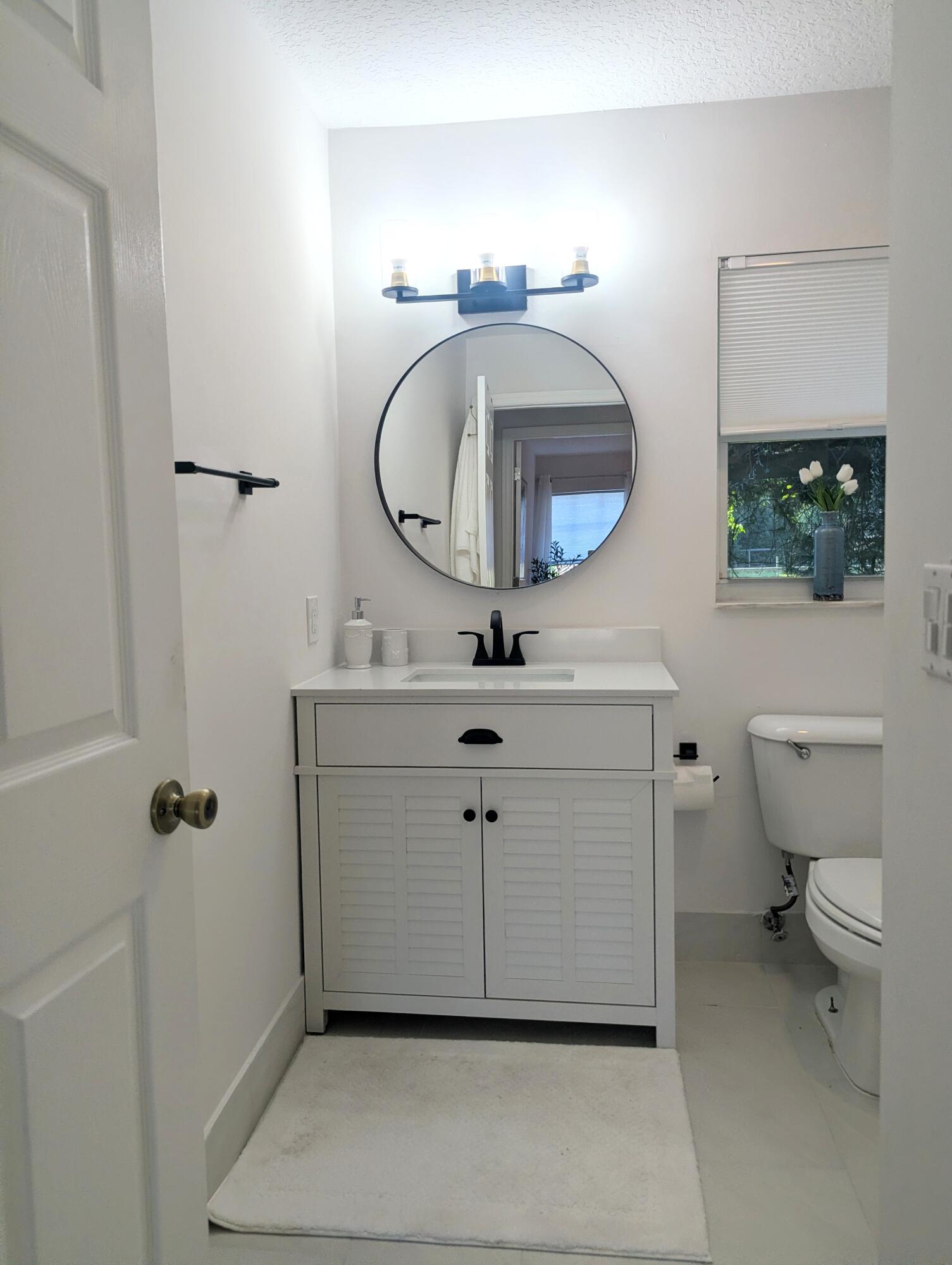 819 Cindy Circle Lane ~ Barn & Guest House Property Photo 64