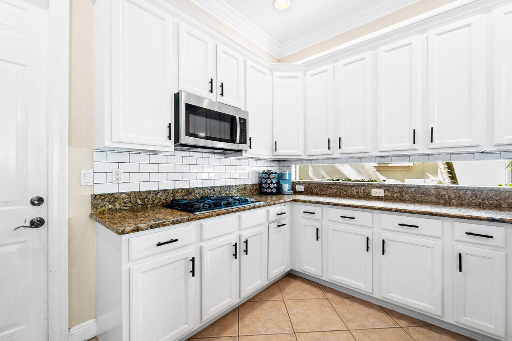 1044 Vintner Boulevard Property Photo 7