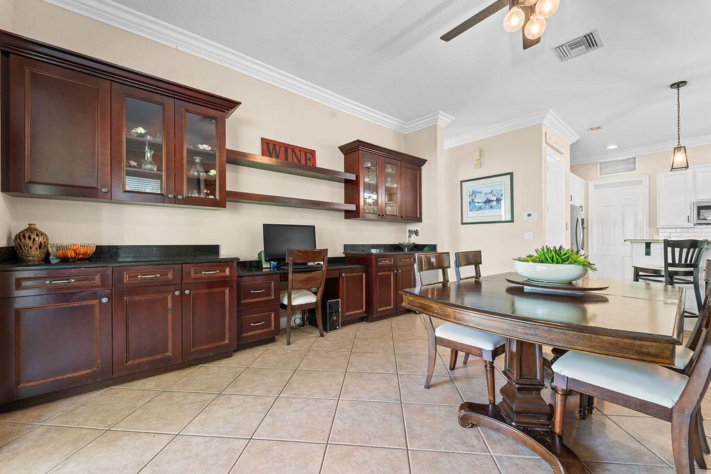 1044 Vintner Boulevard Property Photo 8