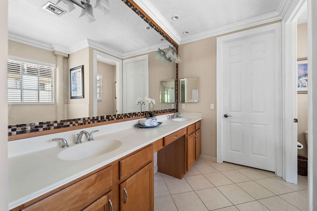 1044 Vintner Boulevard Property Photo 19