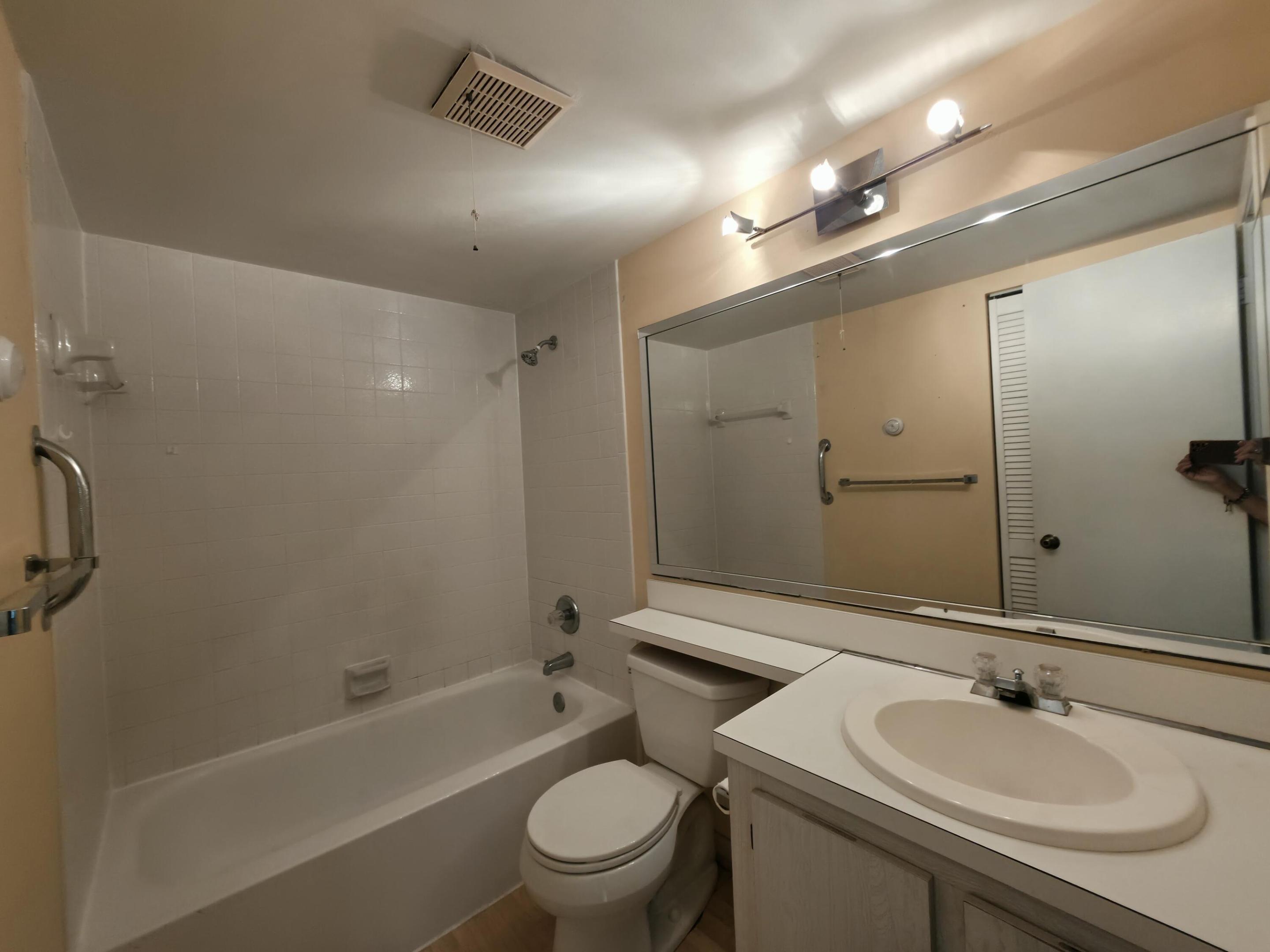 425 Pine Glen Lane A-2 Property Photo 10