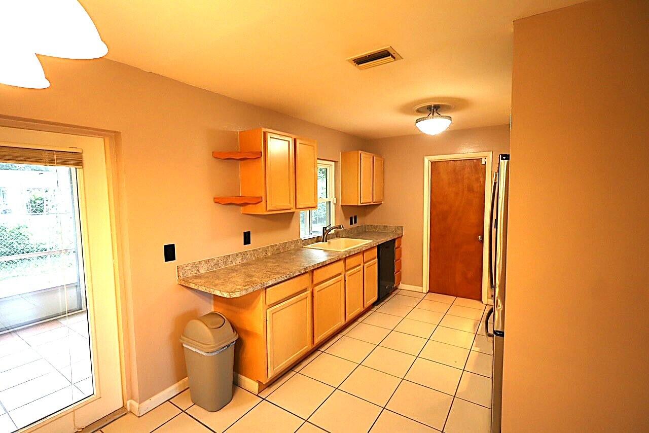 5572 Se Cable Drive Property Photo 3