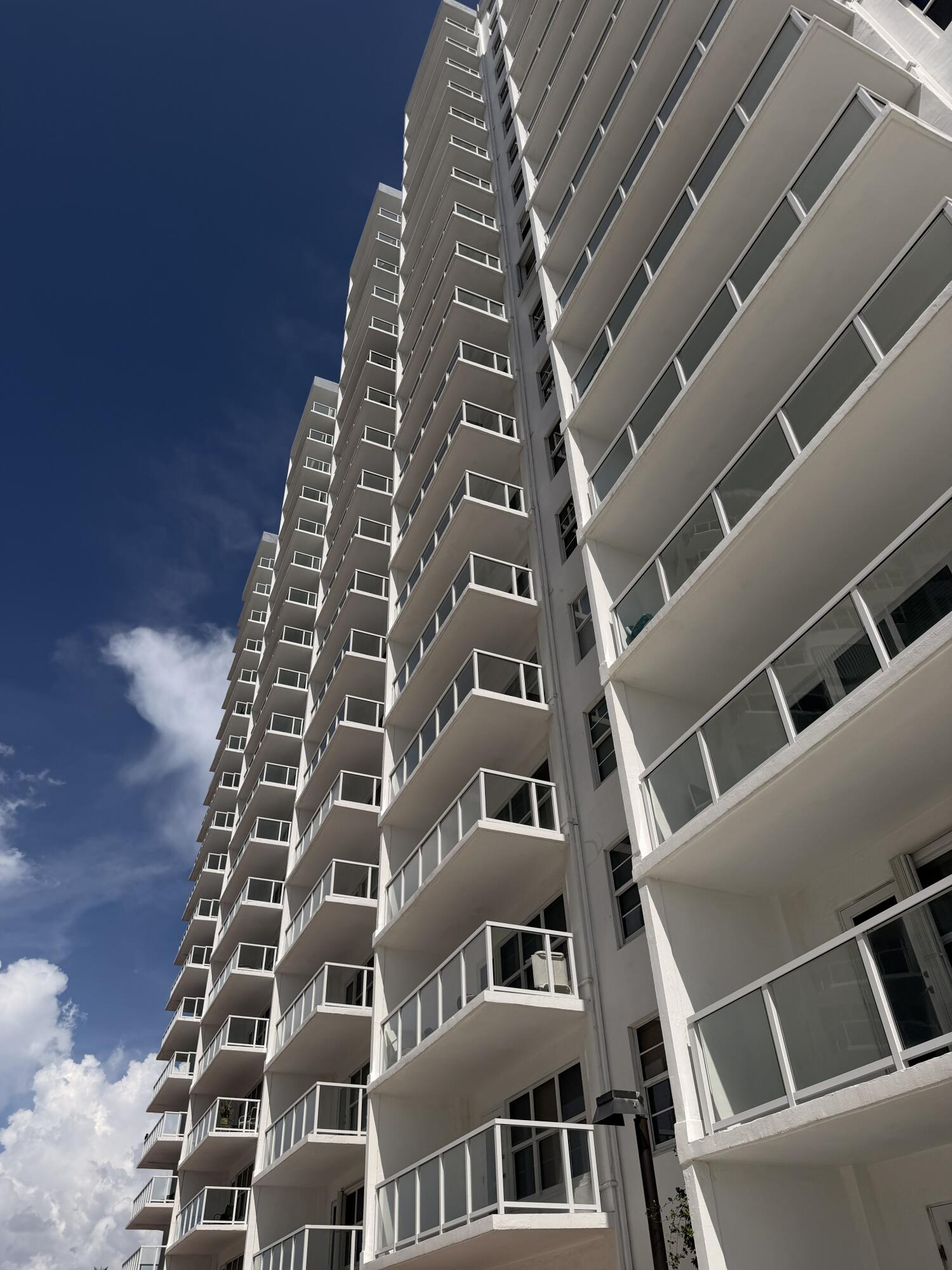 3750 Galt Ocean Drive 1504 Property Photo 14