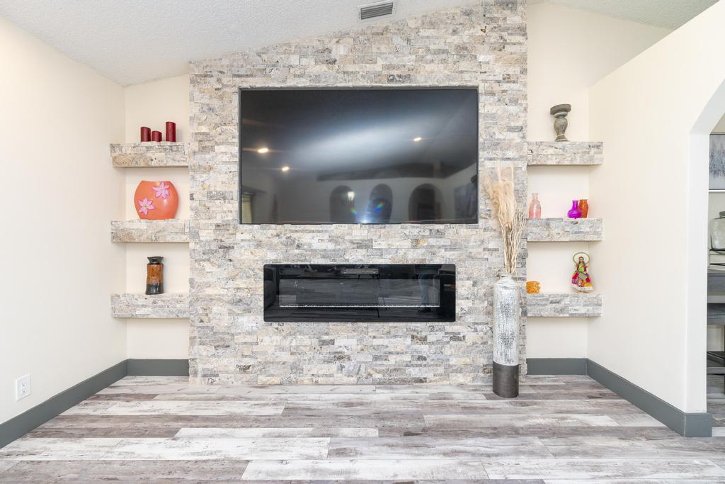15211 60th Place N Property Photo 17