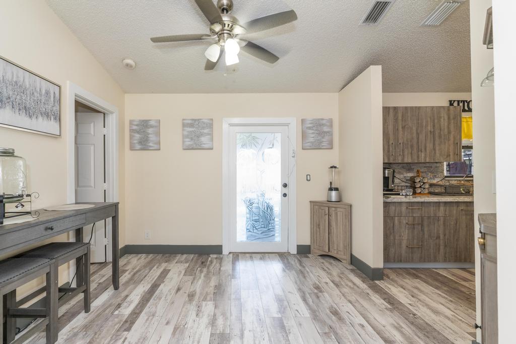 15211 60th Place N Property Photo 18