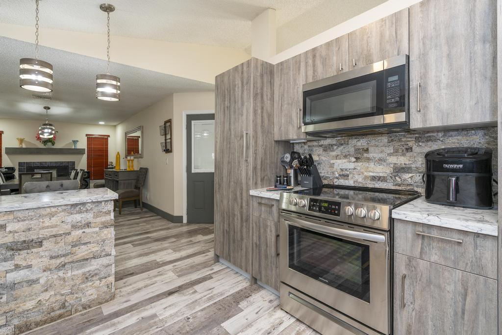 15211 60th Place N Property Photo 21