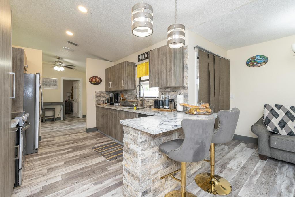 15211 60th Place N Property Photo 24