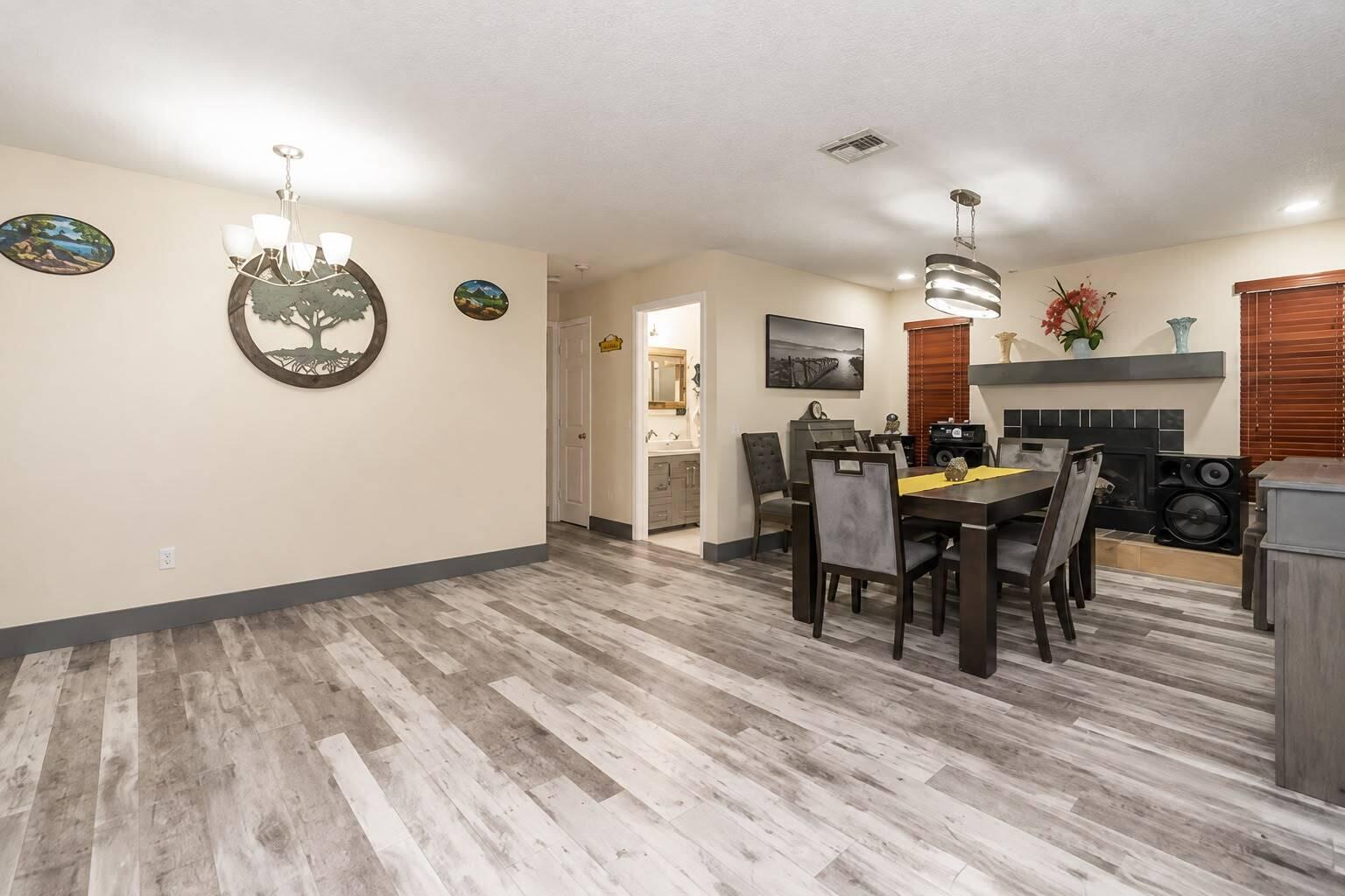 15211 60th Place N Property Photo 27