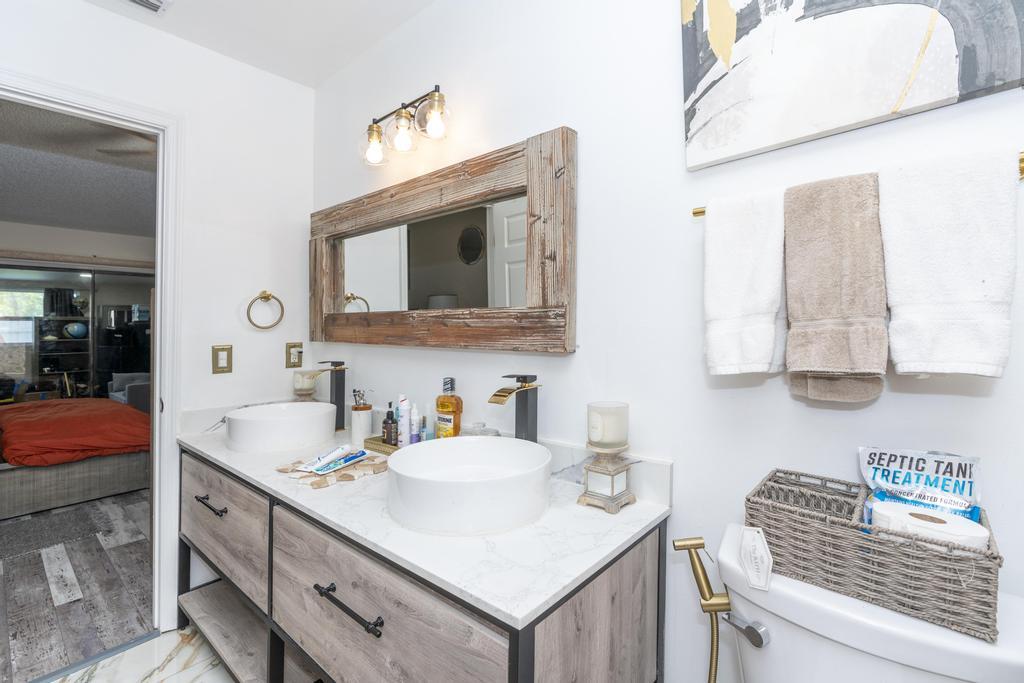 15211 60th Place N Property Photo 35