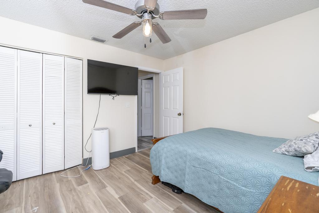15211 60th Place N Property Photo 44