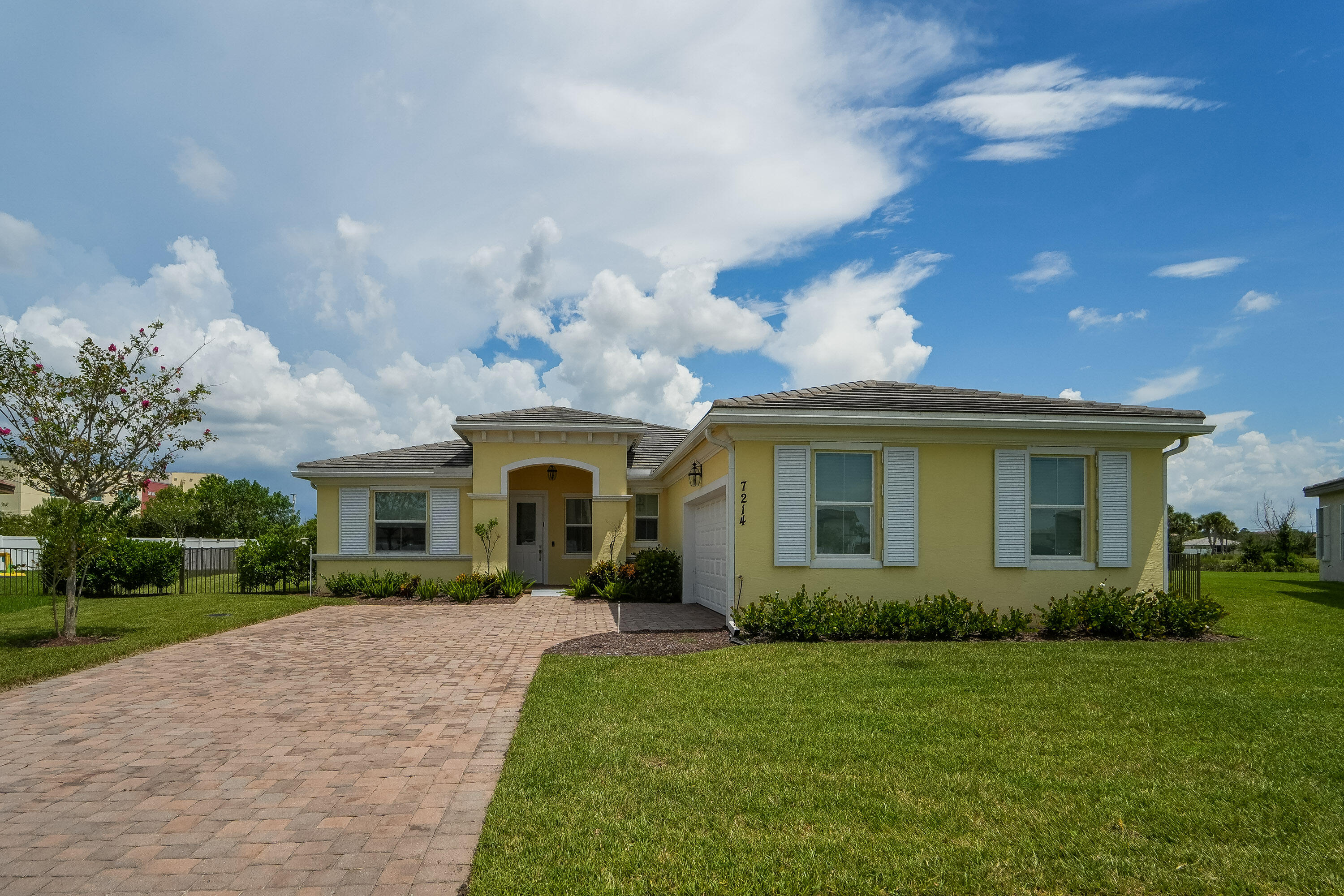 7214 Nw Farnsworth Circle Property Photo 44