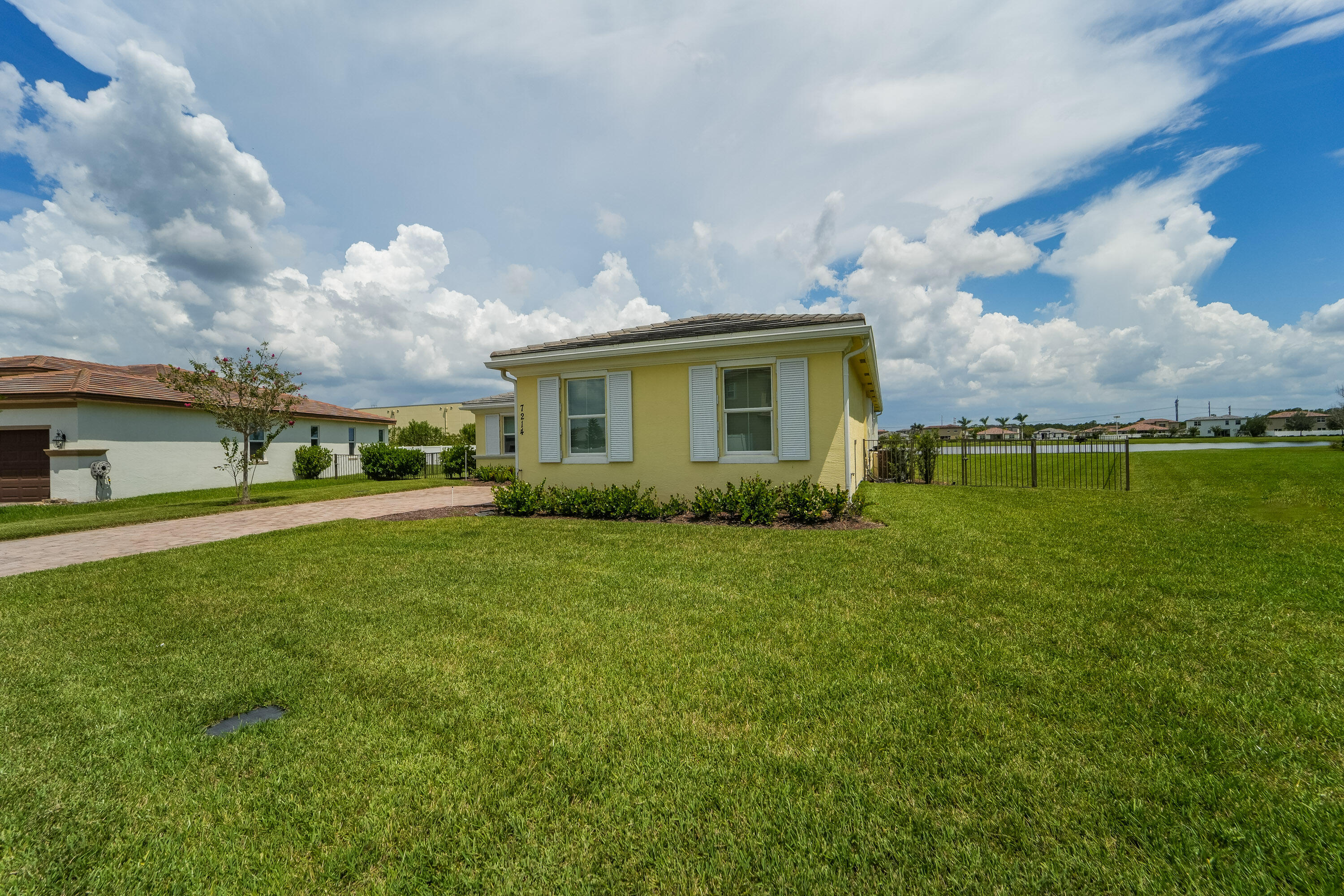 7214 Nw Farnsworth Circle Property Photo 46