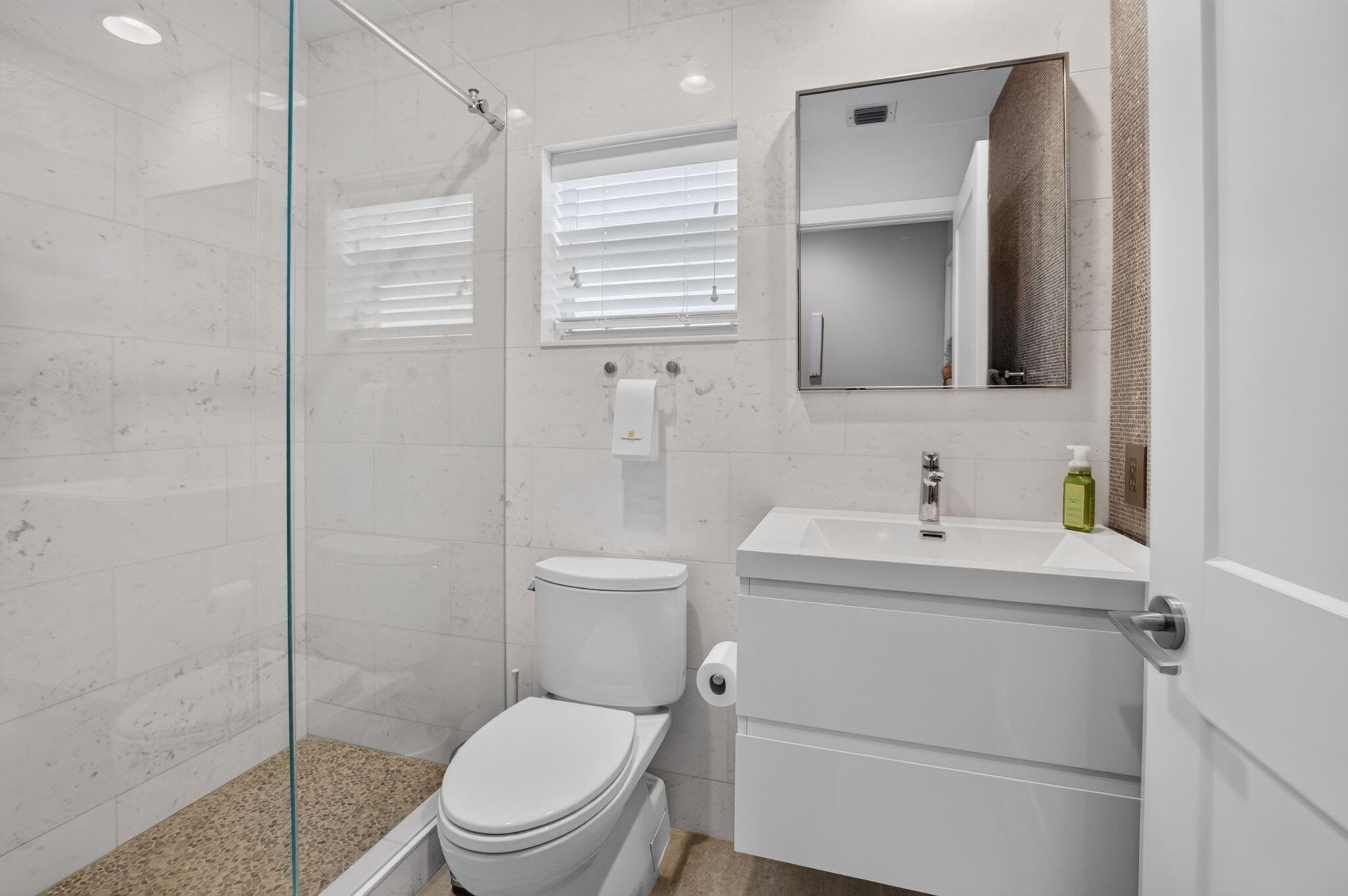 21676 Club Villa Terrace Property Photo 5