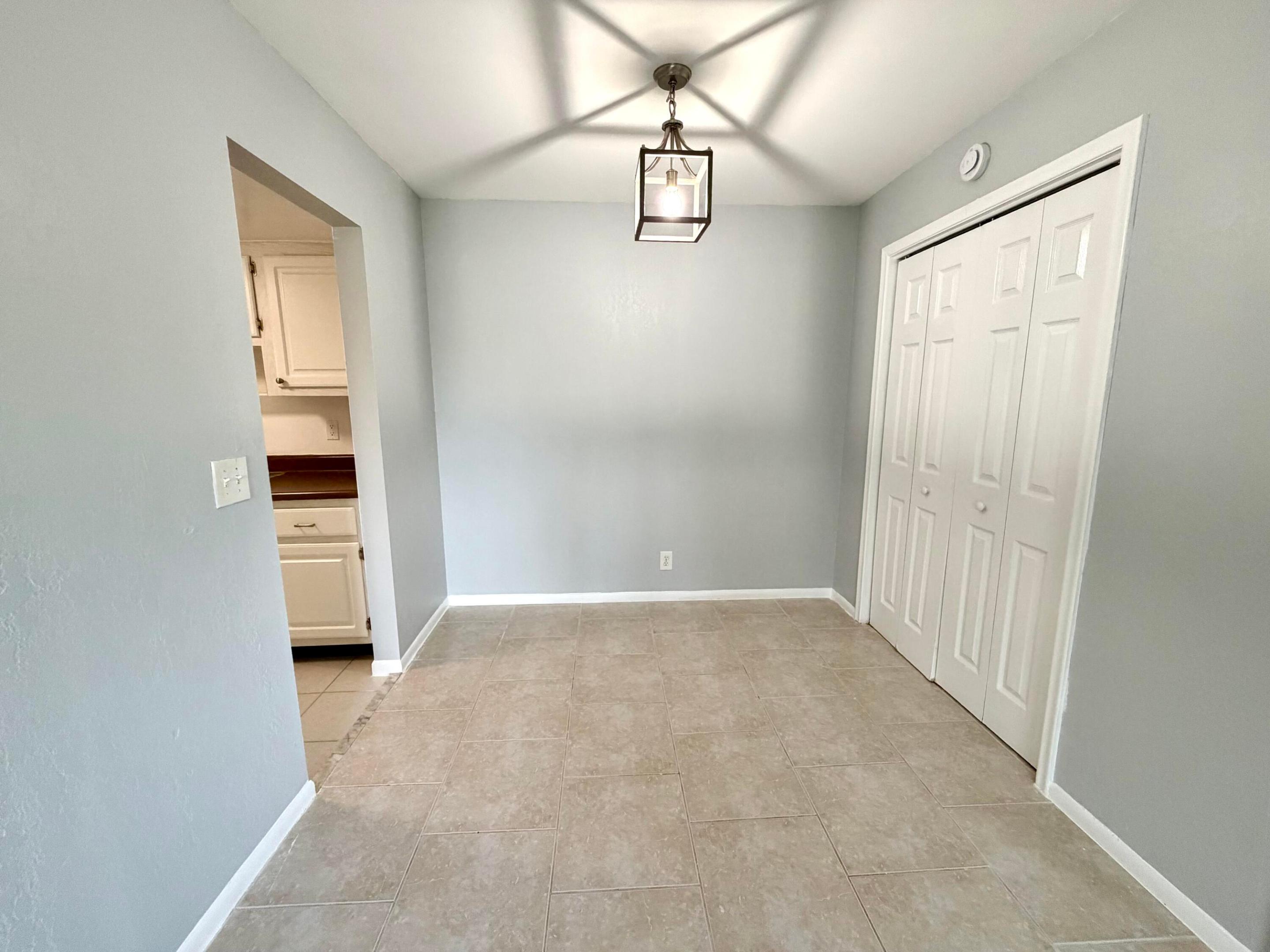 200 E Ocean Avenue 10 Property Photo 2