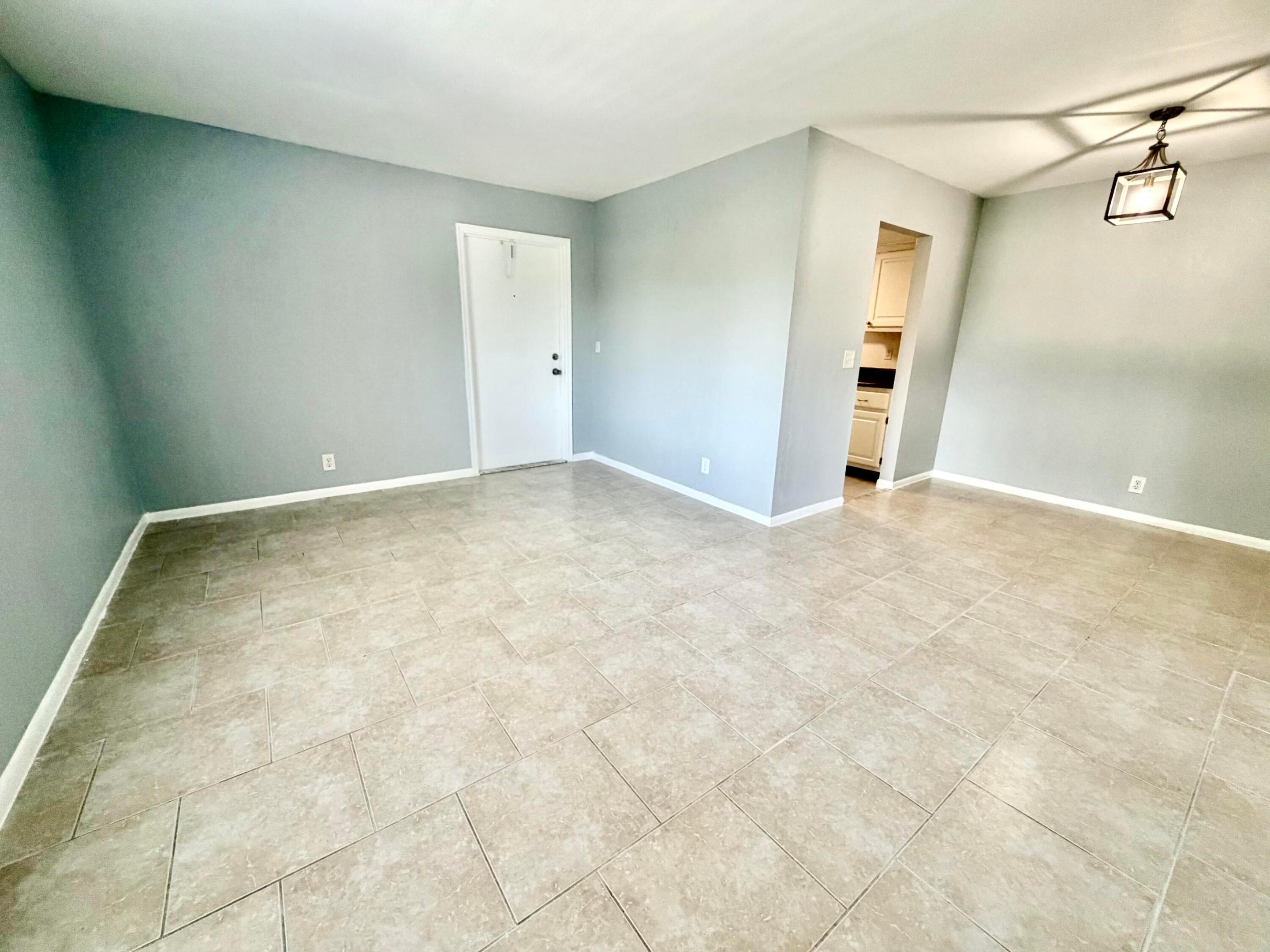 200 E Ocean Avenue 10 Property Photo 3