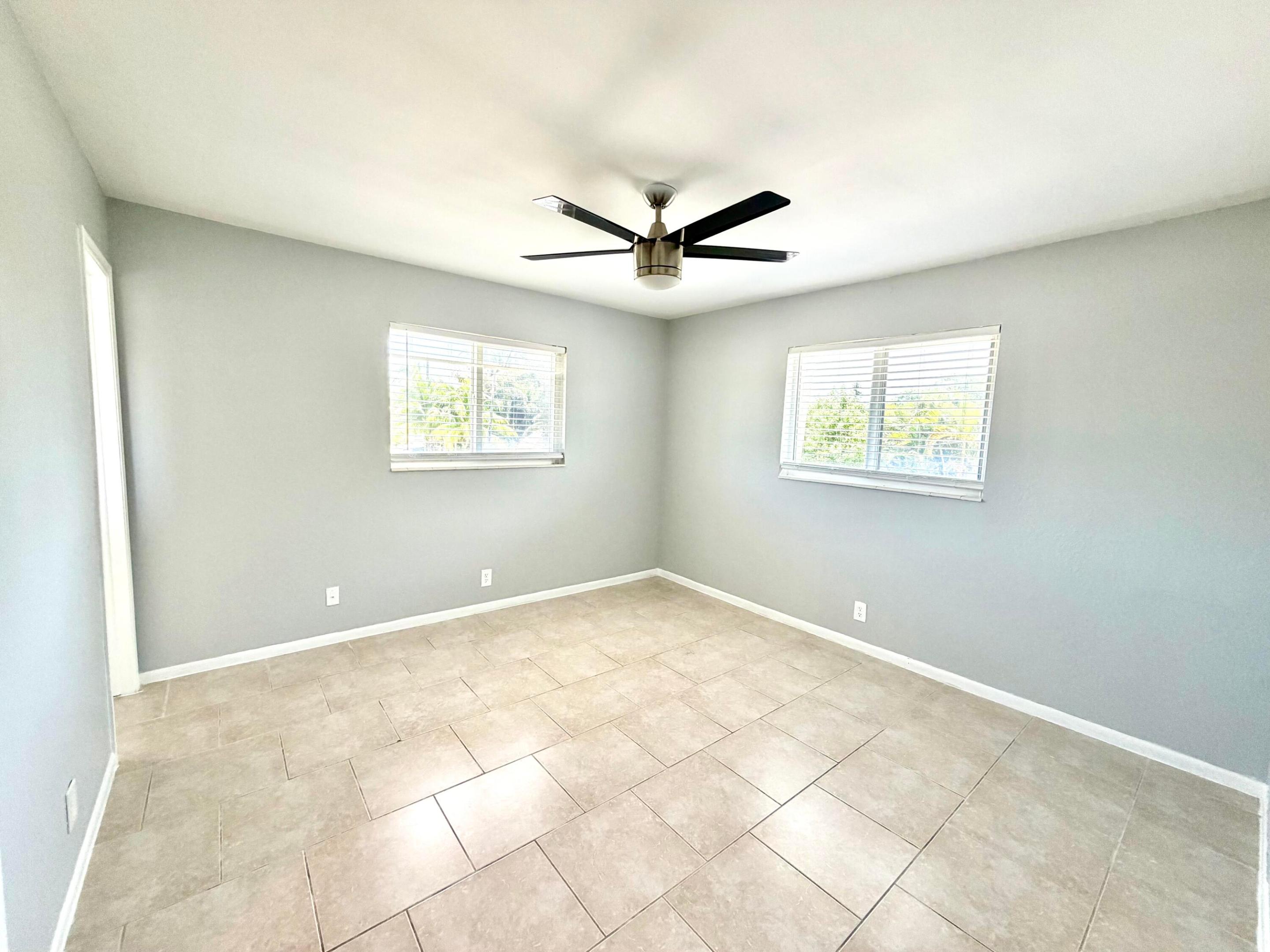 200 E Ocean Avenue 10 Property Photo 6