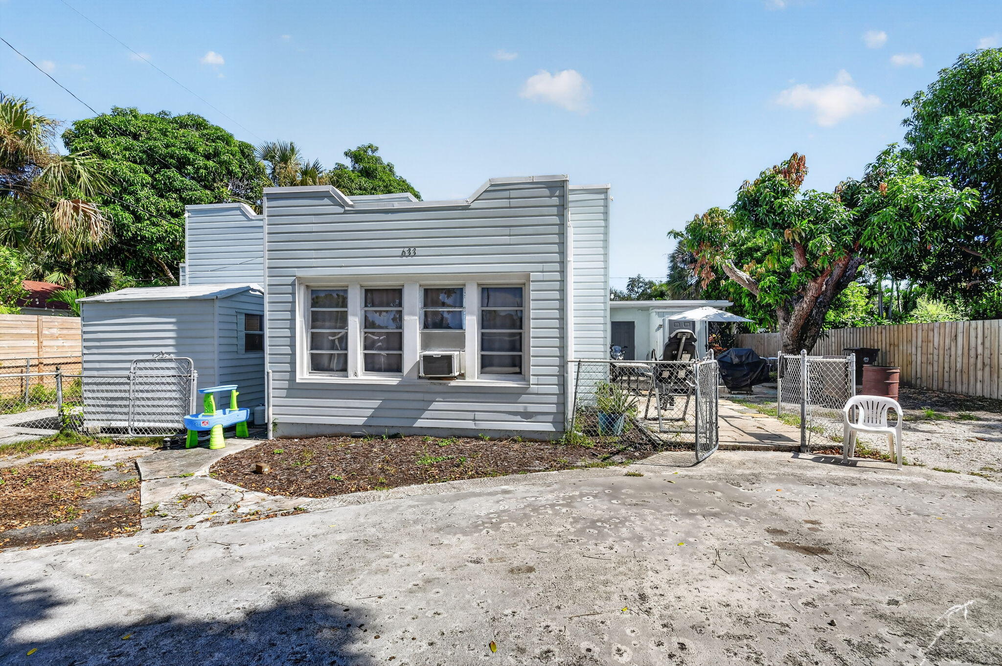 633 Franklin Road Property Photo 1