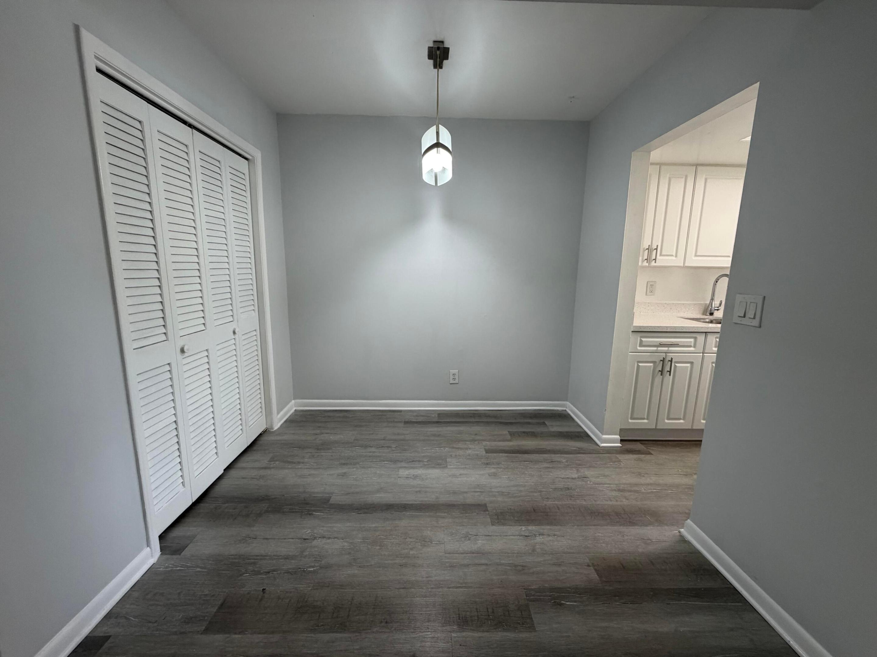 200 E Ocean Avenue 5 Property Photo 2