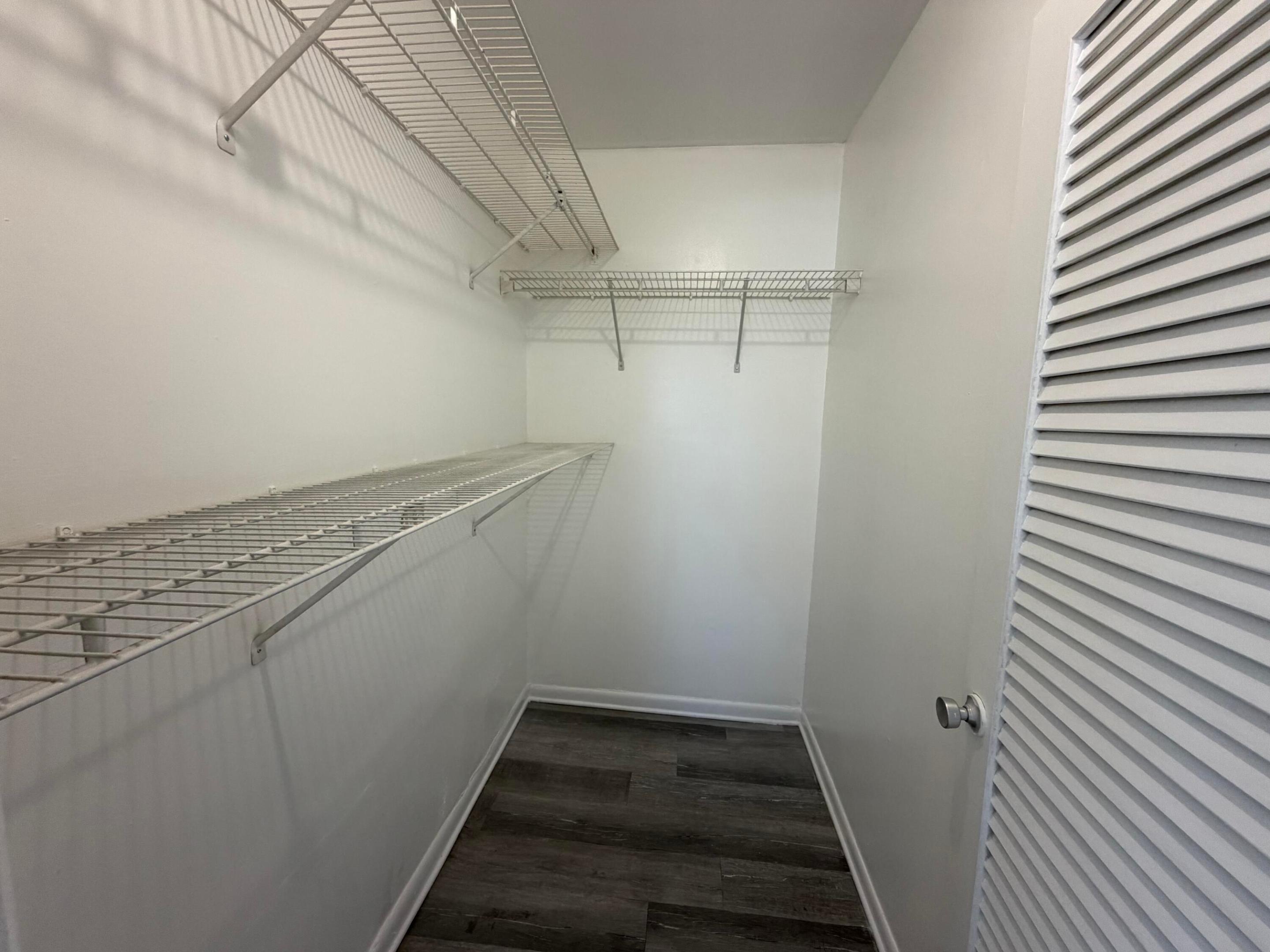 200 E Ocean Avenue 5 Property Photo 3