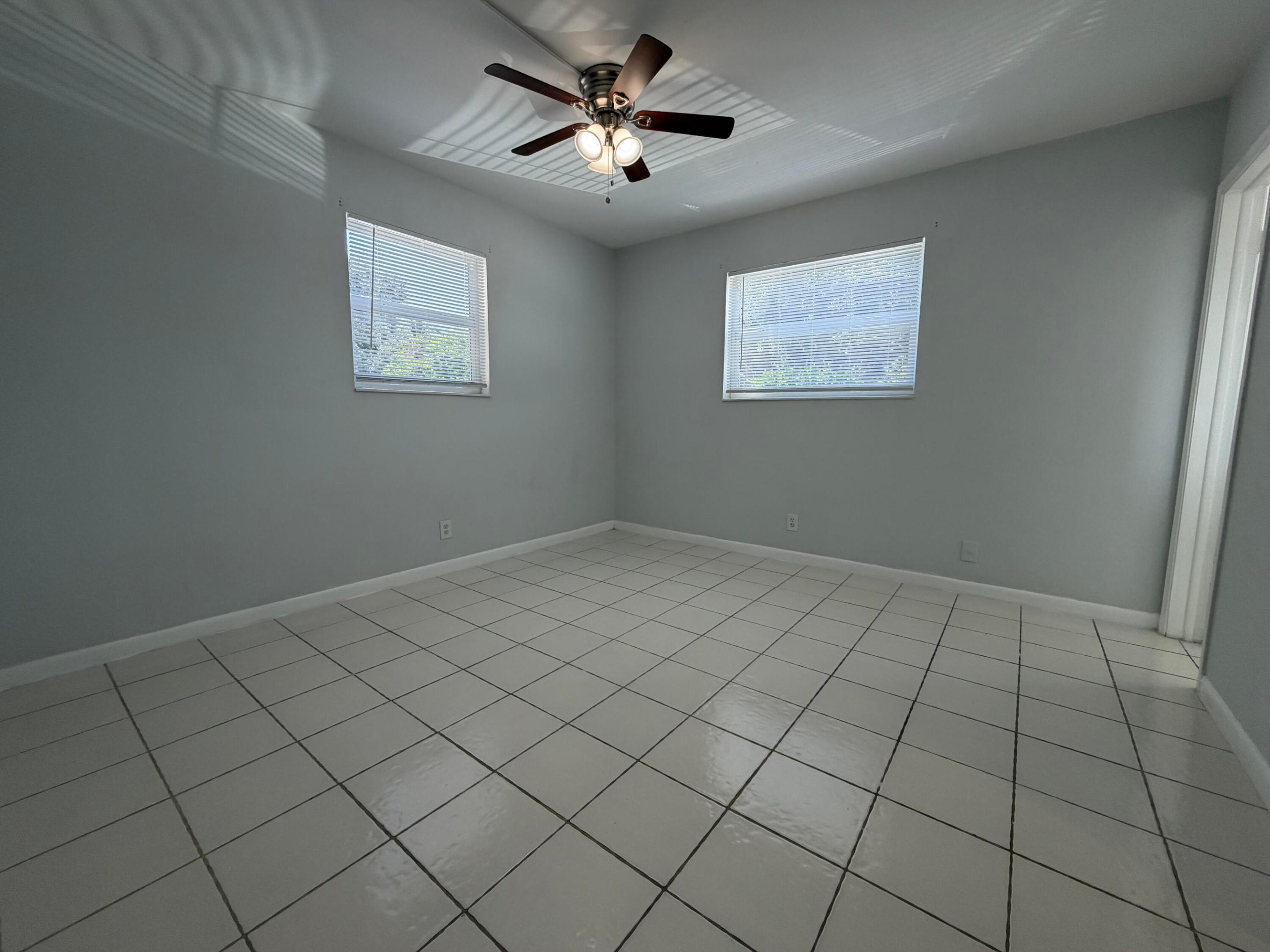 200 E Ocean Avenue 5 Property Photo 6