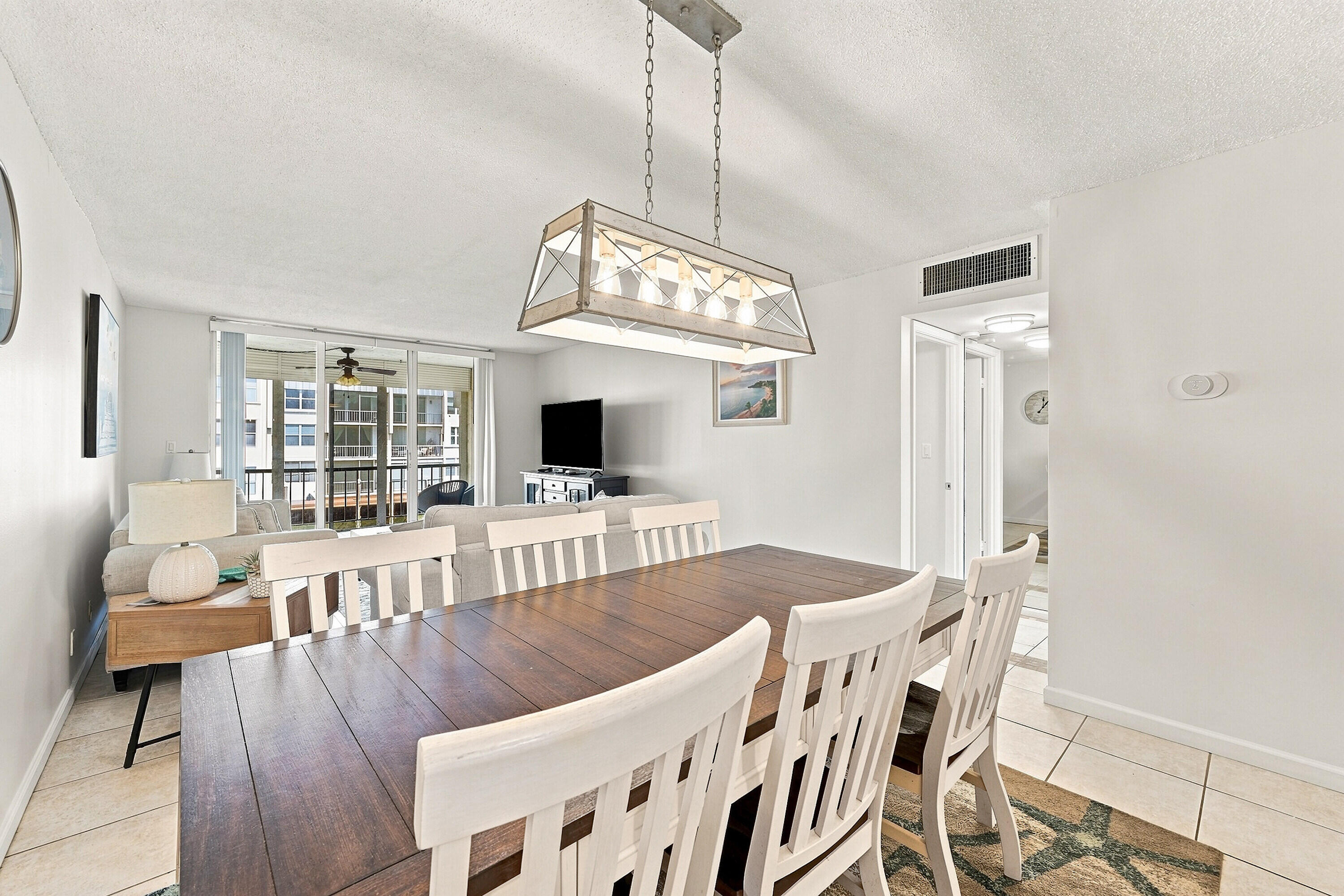 777 S Federal Highway D204 Property Photo 3