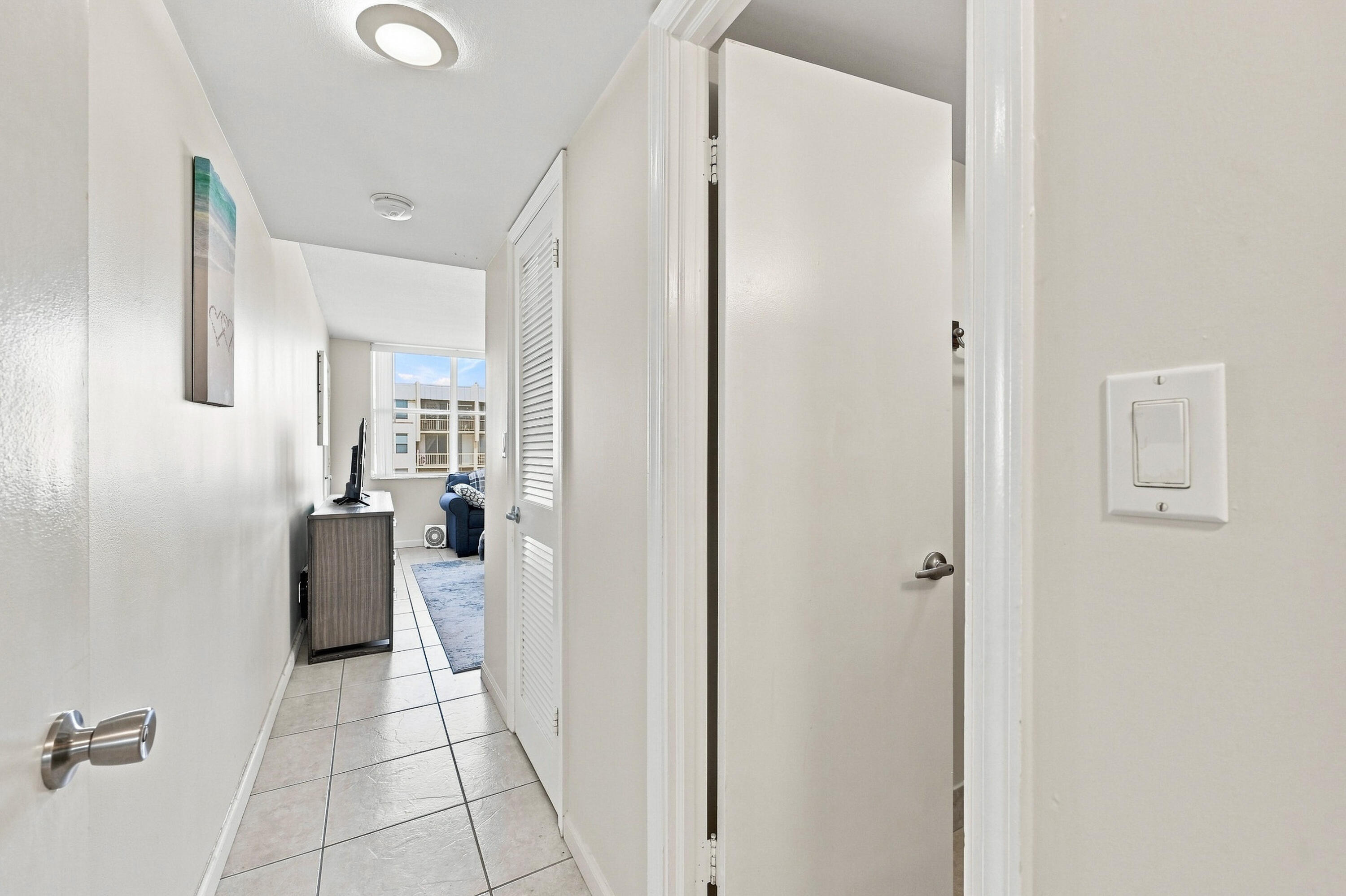 777 S Federal Highway D204 Property Photo 12
