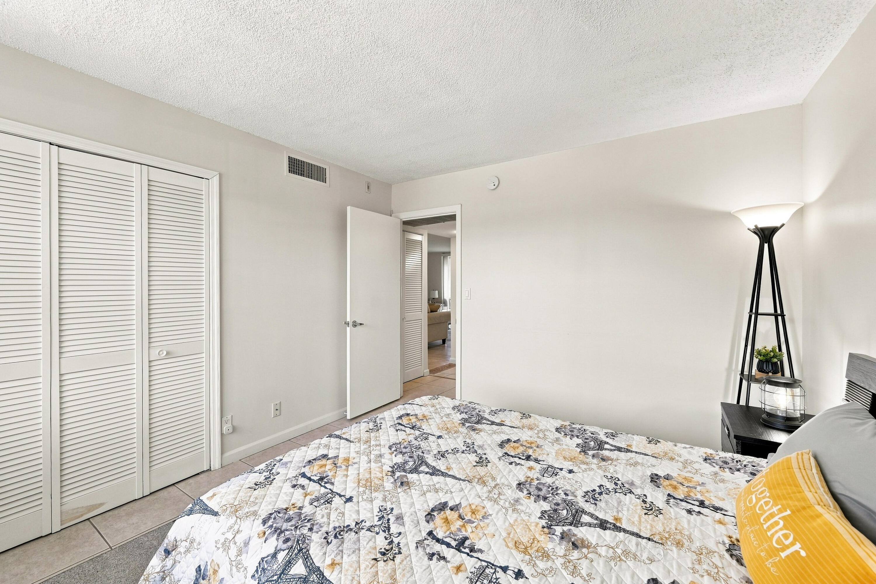 777 S Federal Highway D204 Property Photo 20